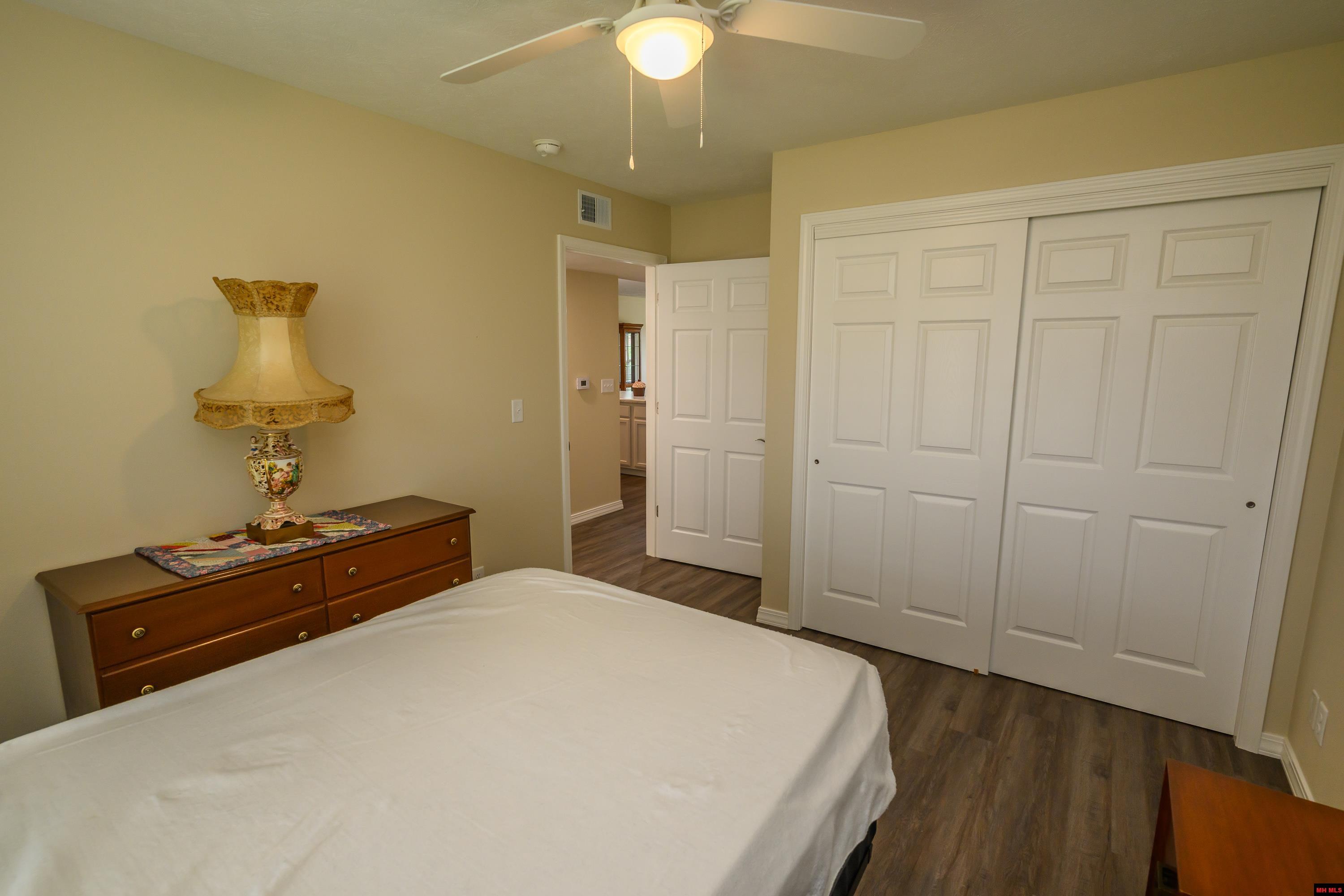 1118 E 16TH STREET Mountain Home, AR