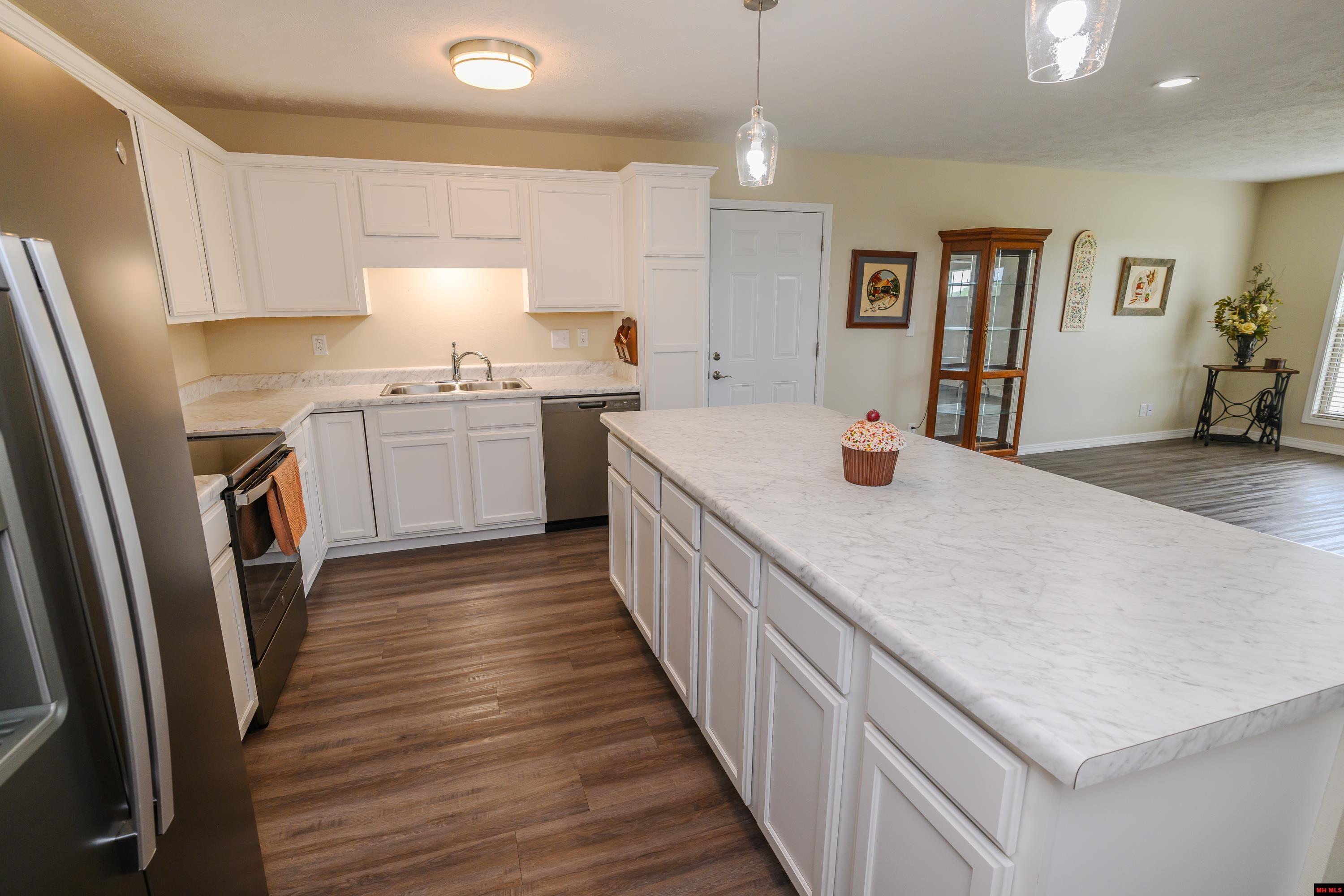 1118 E 16TH STREET Mountain Home, AR