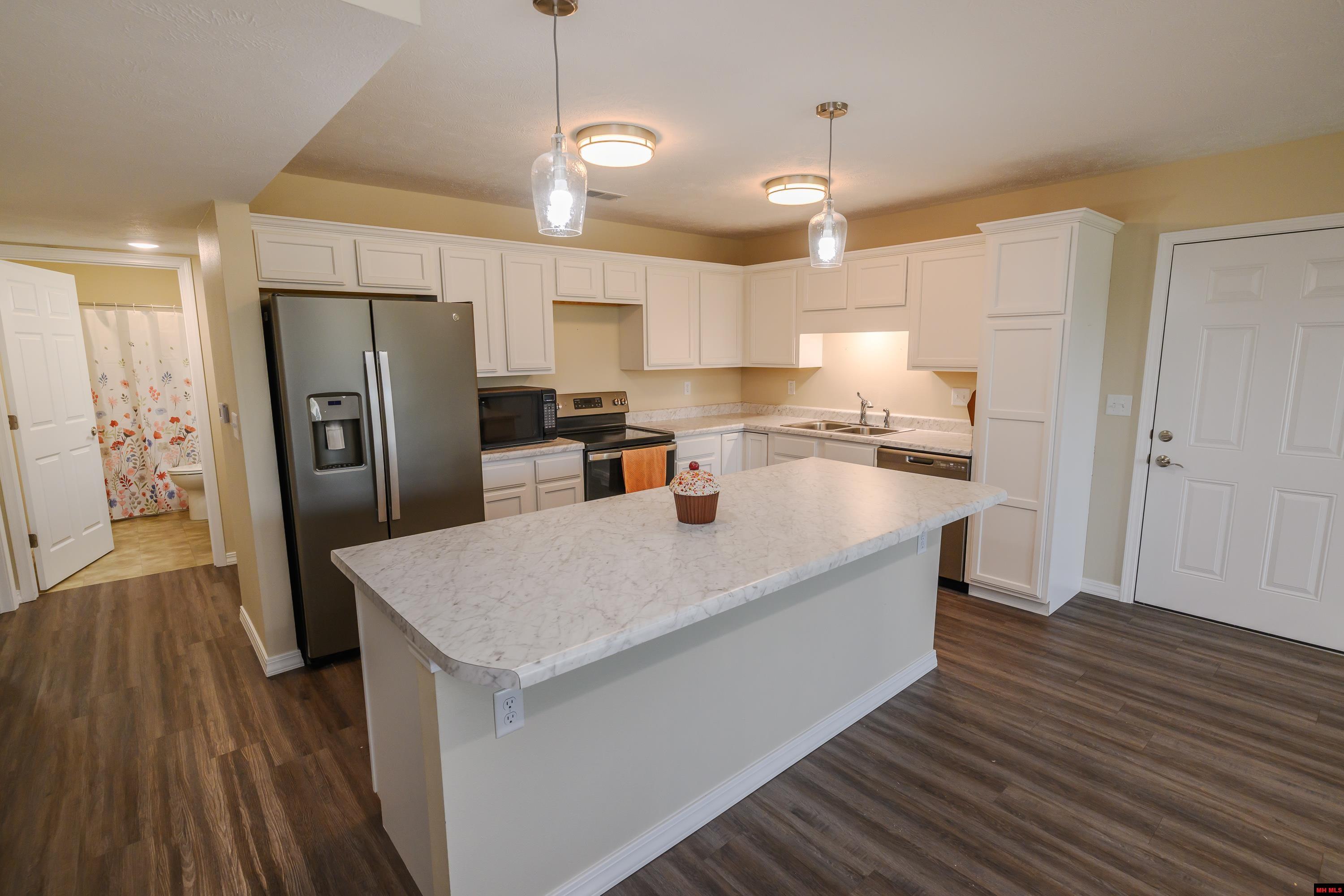 1118 E 16TH STREET Mountain Home, AR
