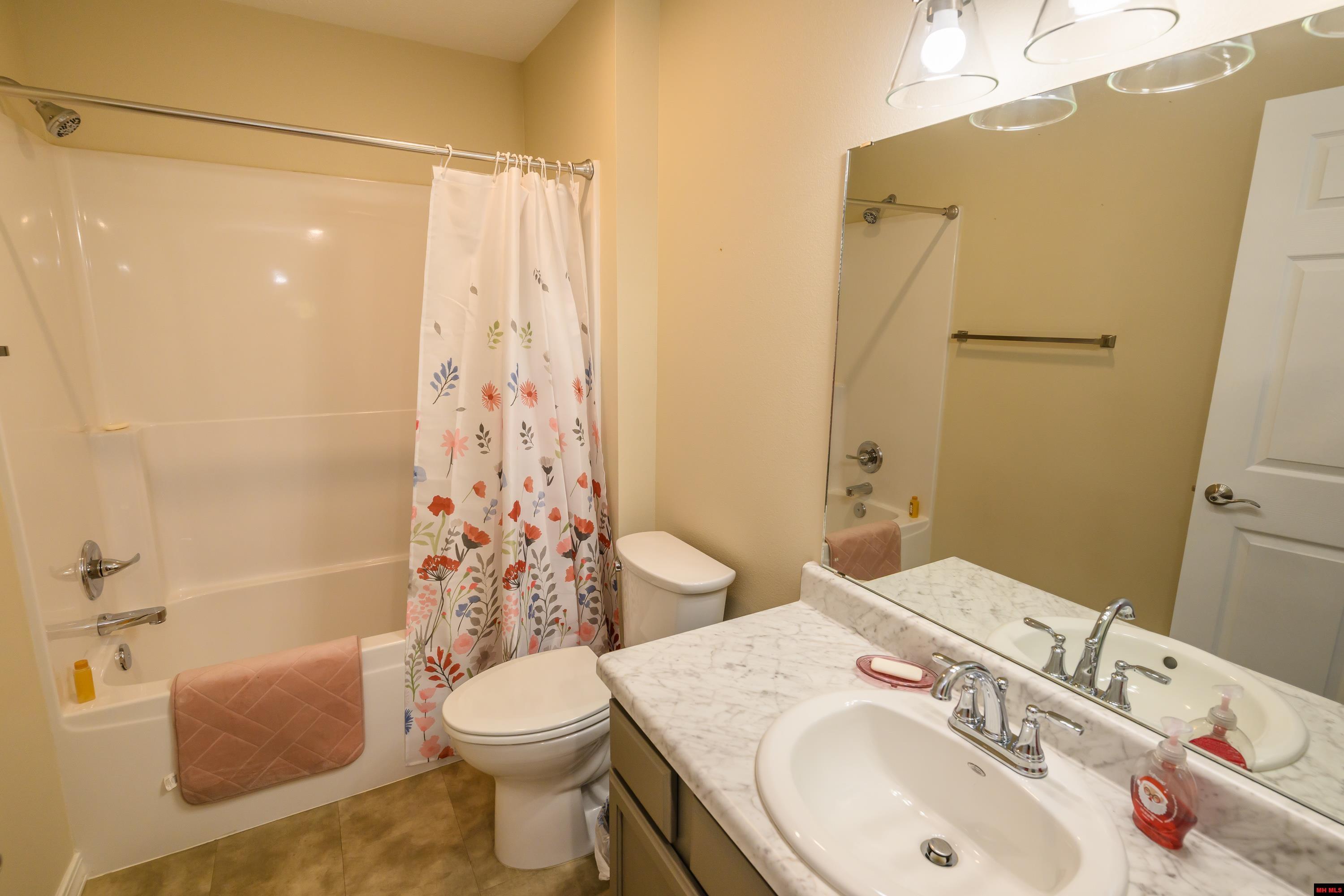1118 E 16TH STREET Mountain Home, AR