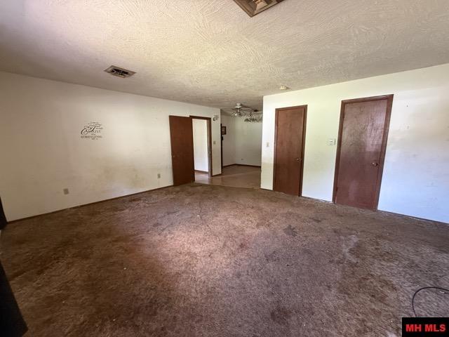 709 WALNUT AVENUE Bull Shoals, AR
