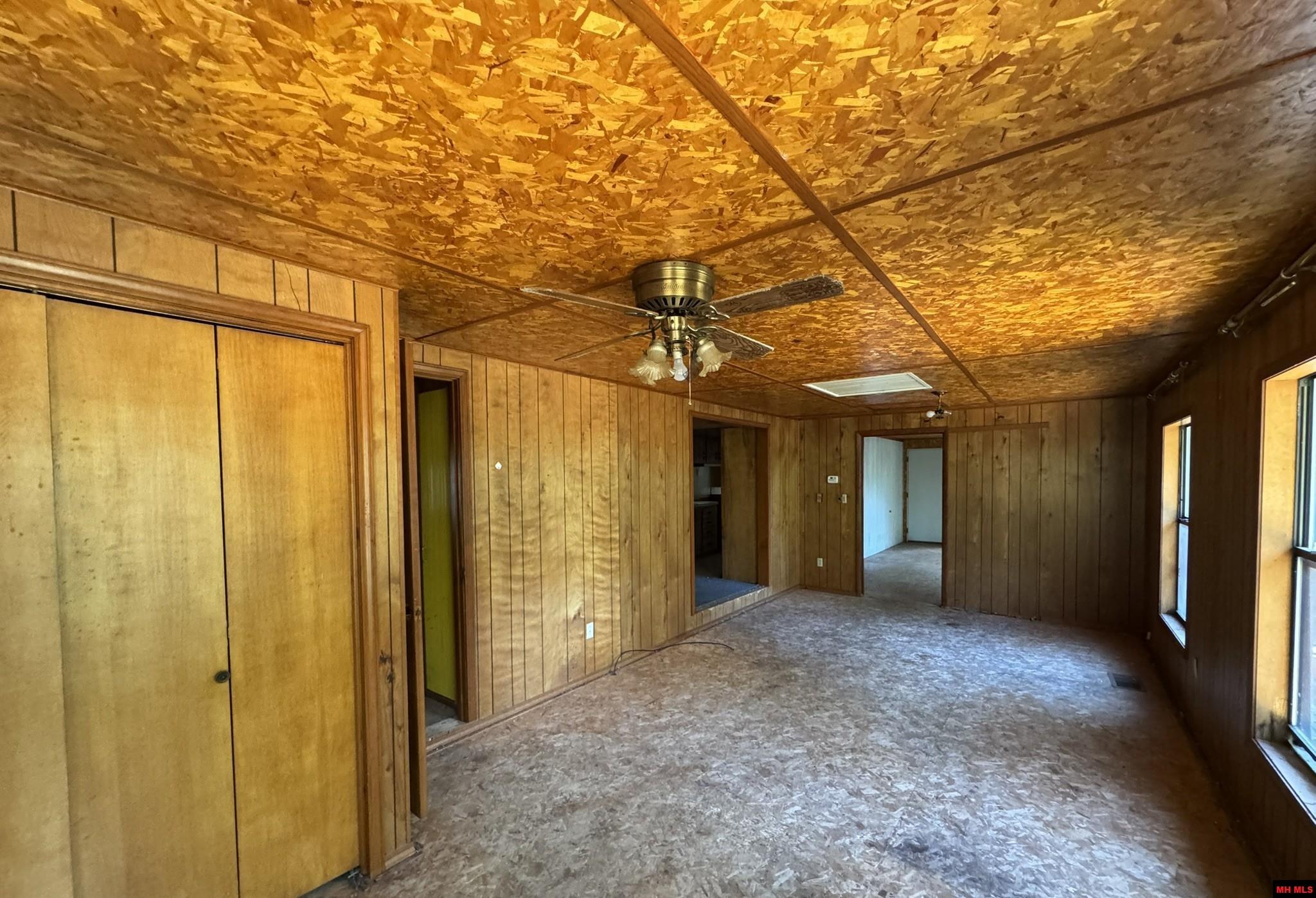 200 MC 129 Oakland, AR