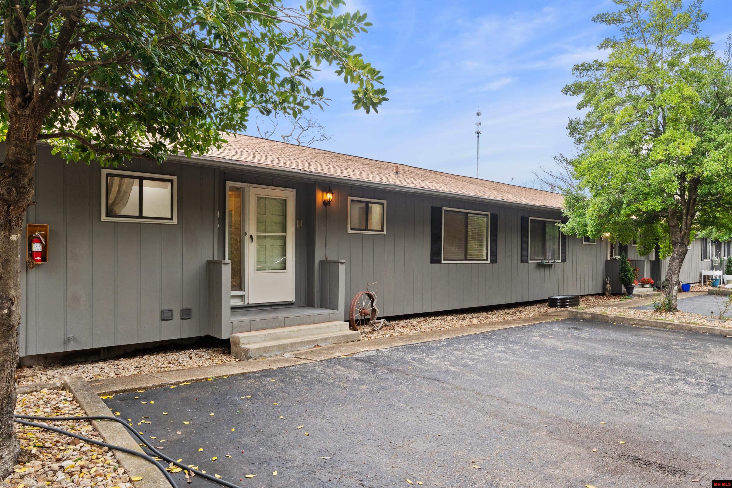 106 ORIOLE LANE Bull Shoals, AR