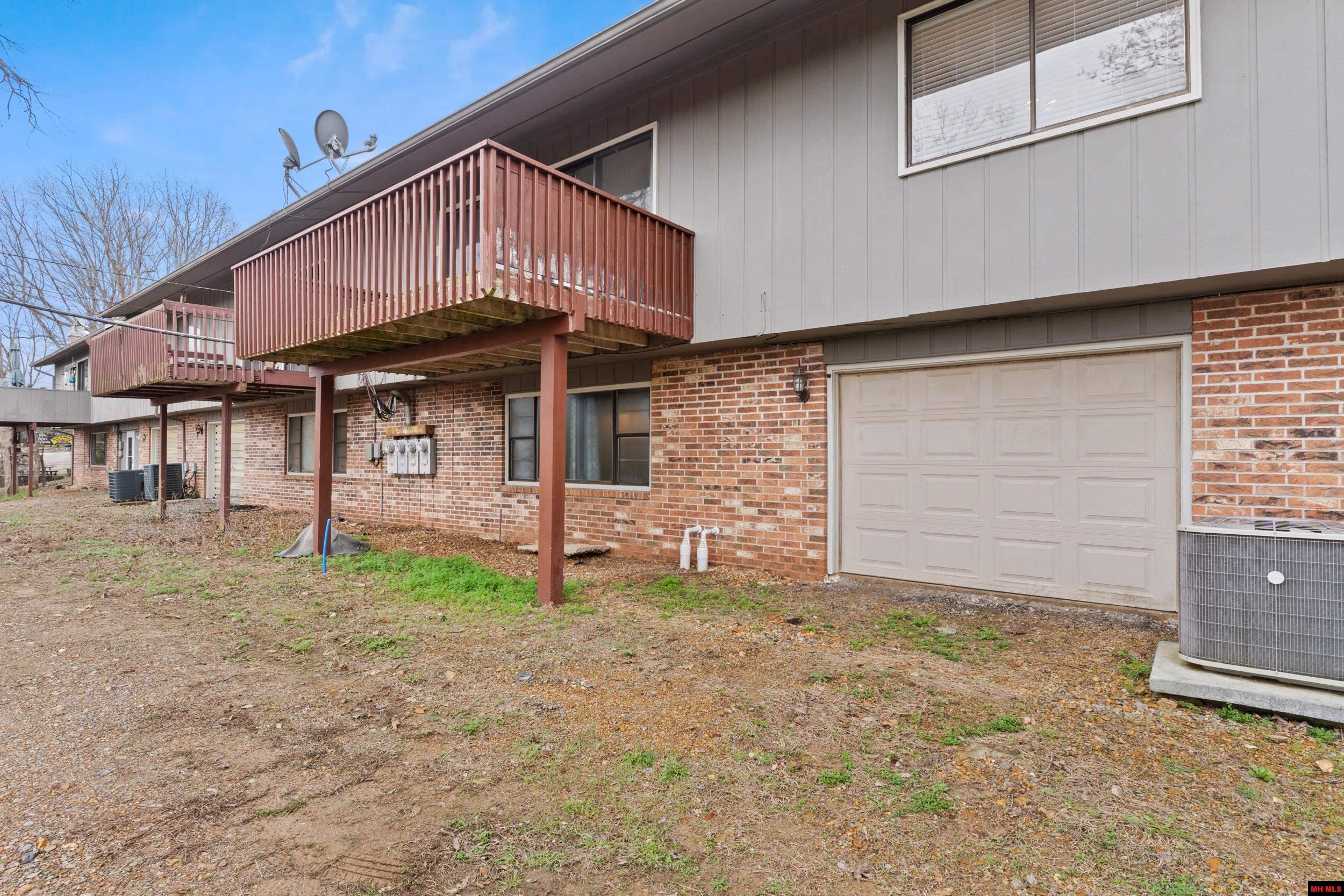 106 ORIOLE LANE Bull Shoals, AR