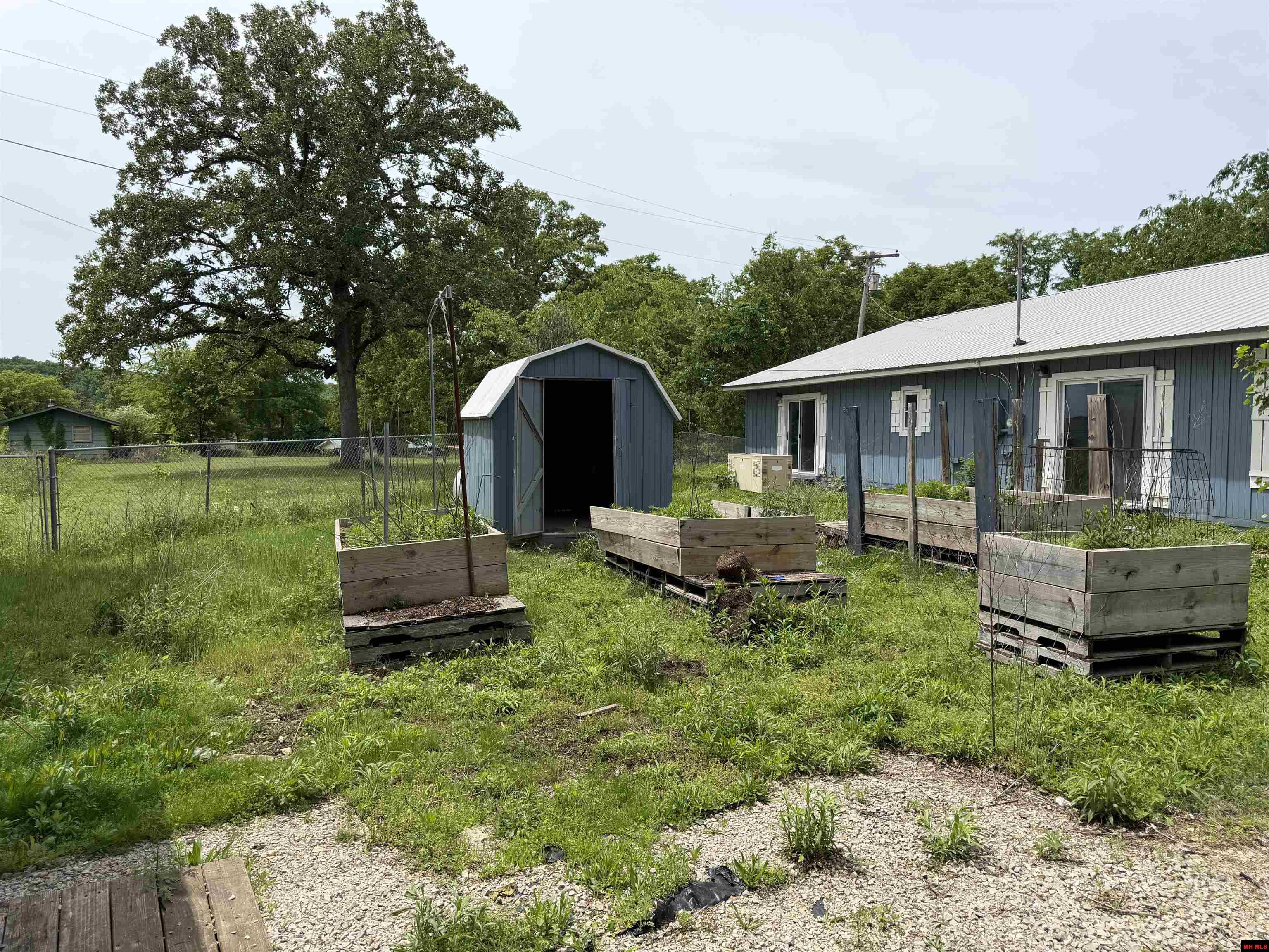 58 CHAPMAN ROAD Hardy, AR