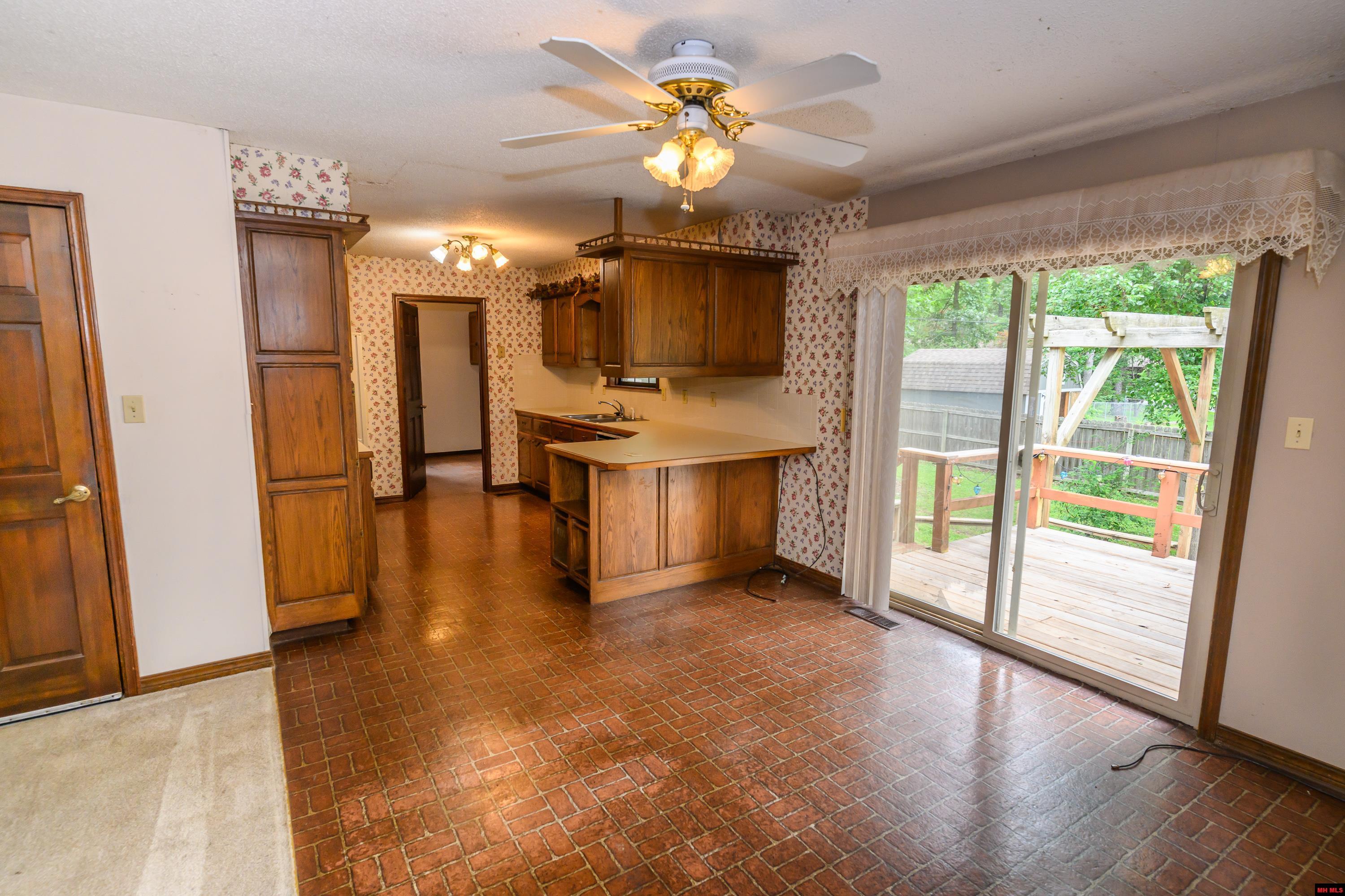 809 COLUMBIA AVENUE Mountain Home, AR