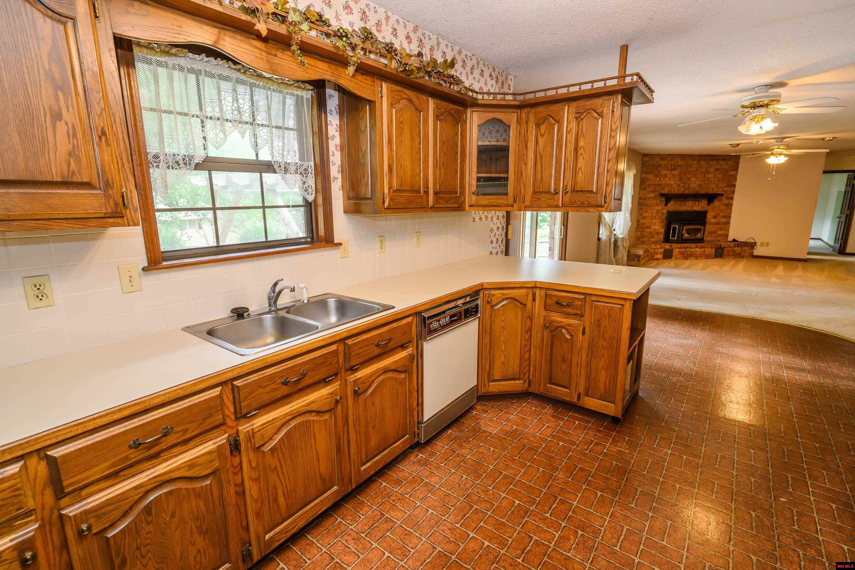 809 COLUMBIA AVENUE Mountain Home, AR