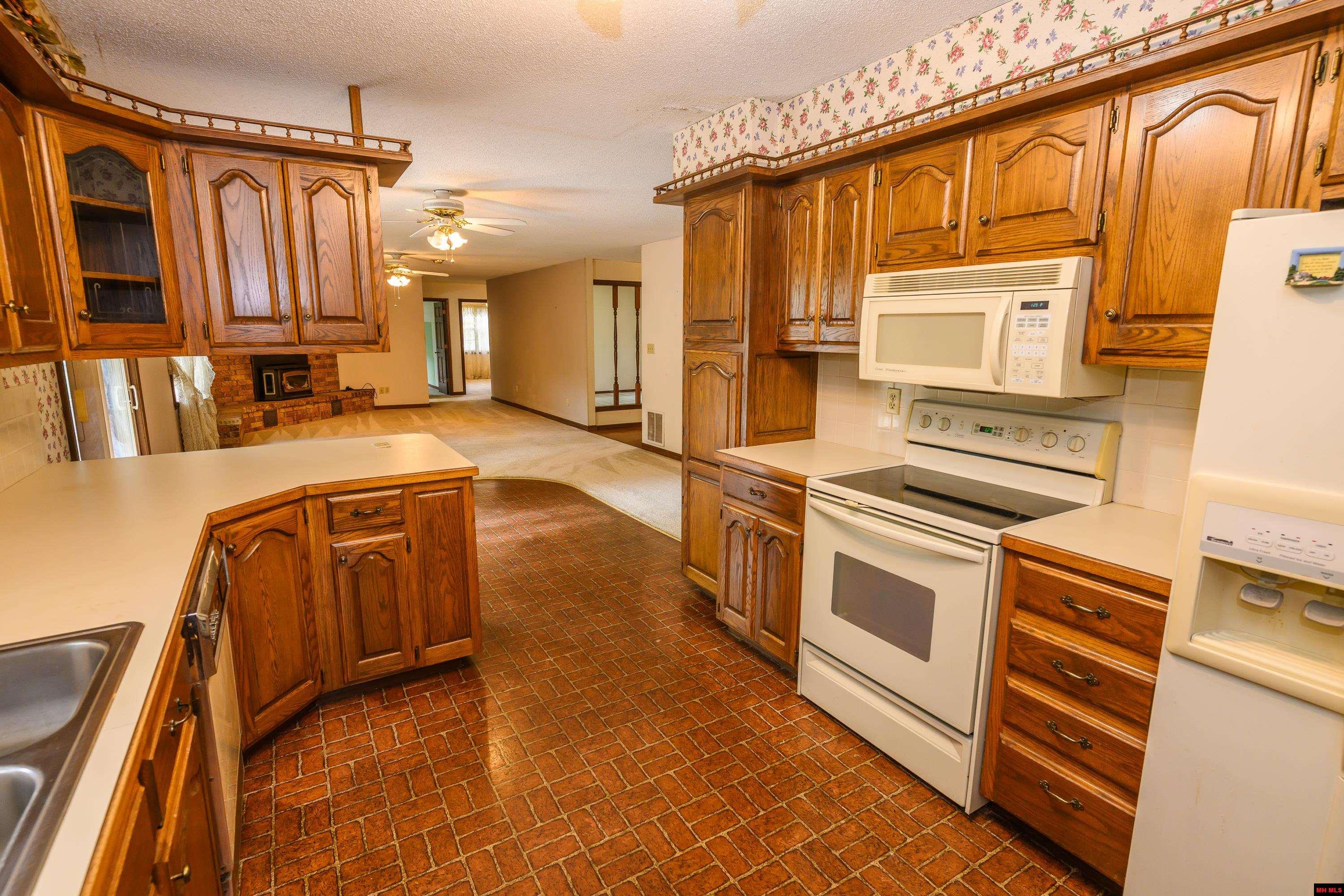 809 COLUMBIA AVENUE Mountain Home, AR