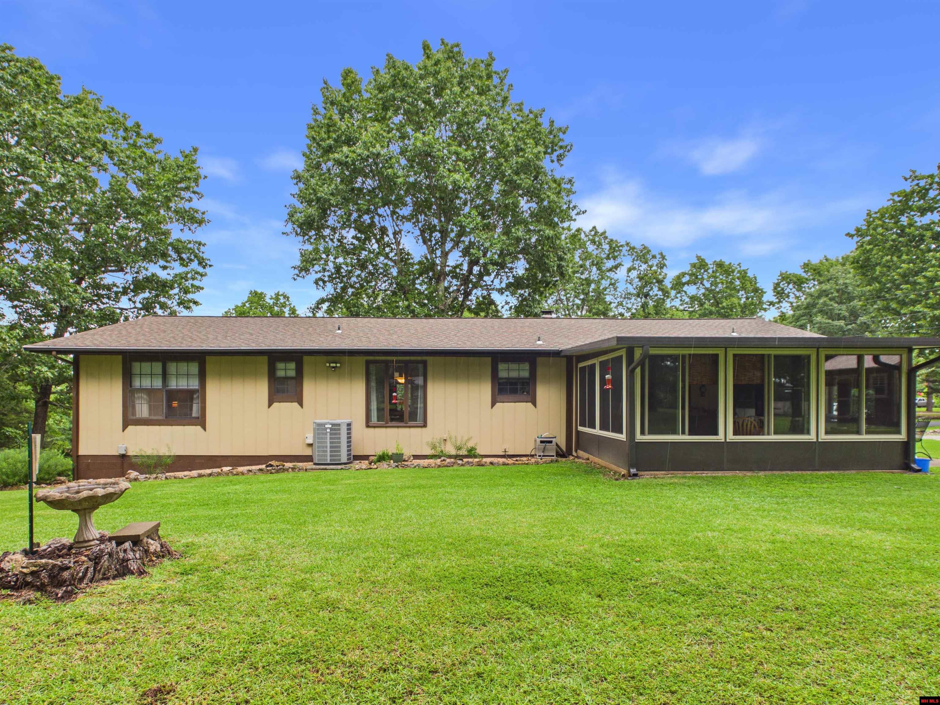 255 Fawn Road