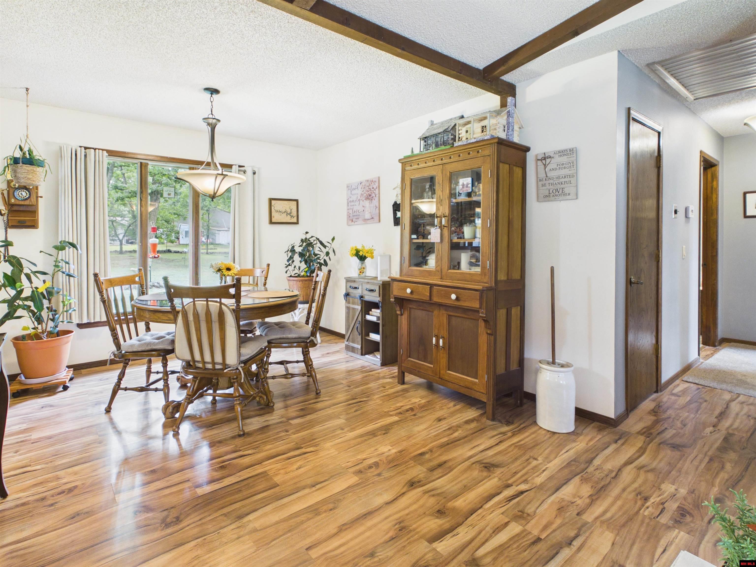 255 Fawn Road