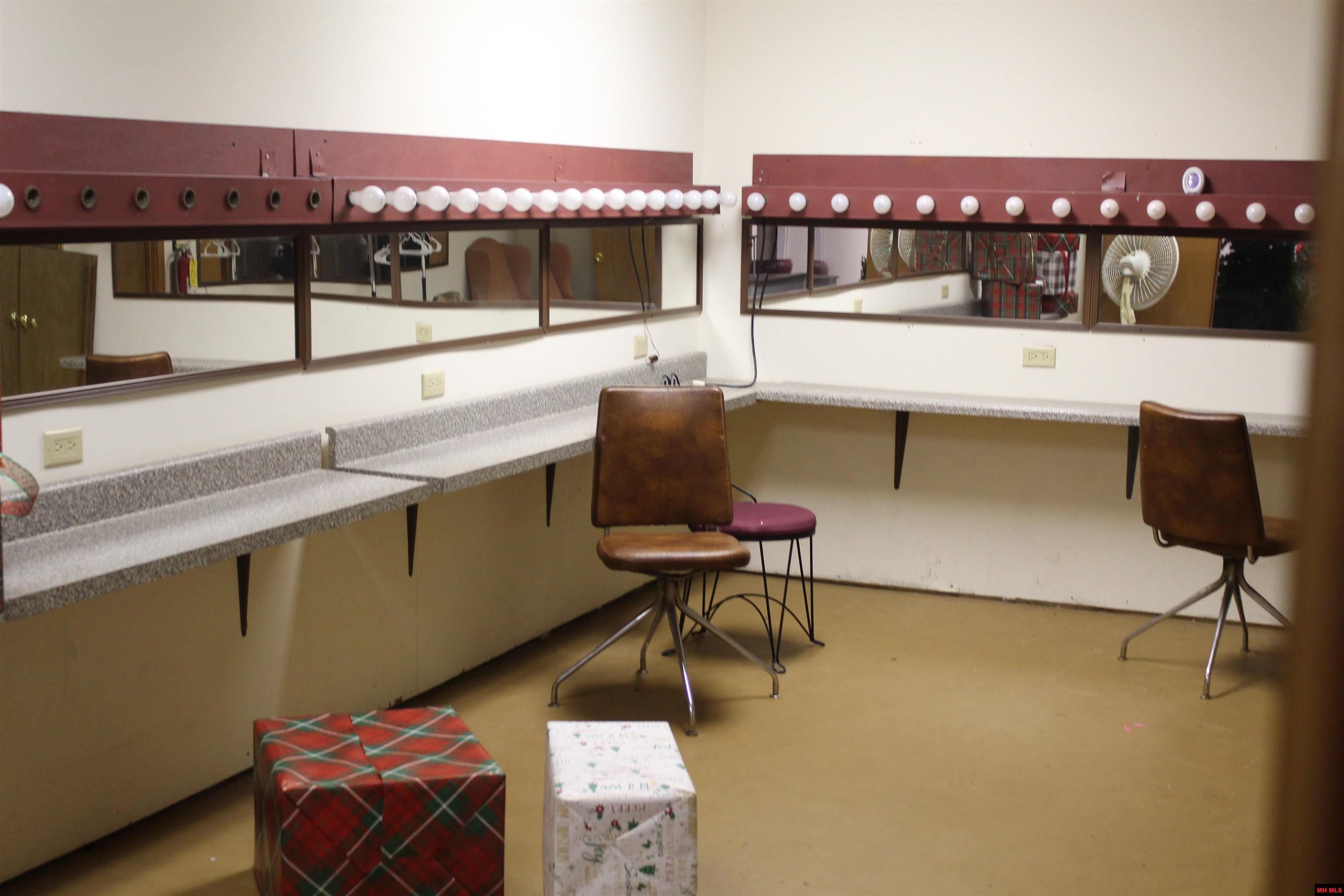 1015 CENTRAL BOULEVARD Bull Shoals, AR