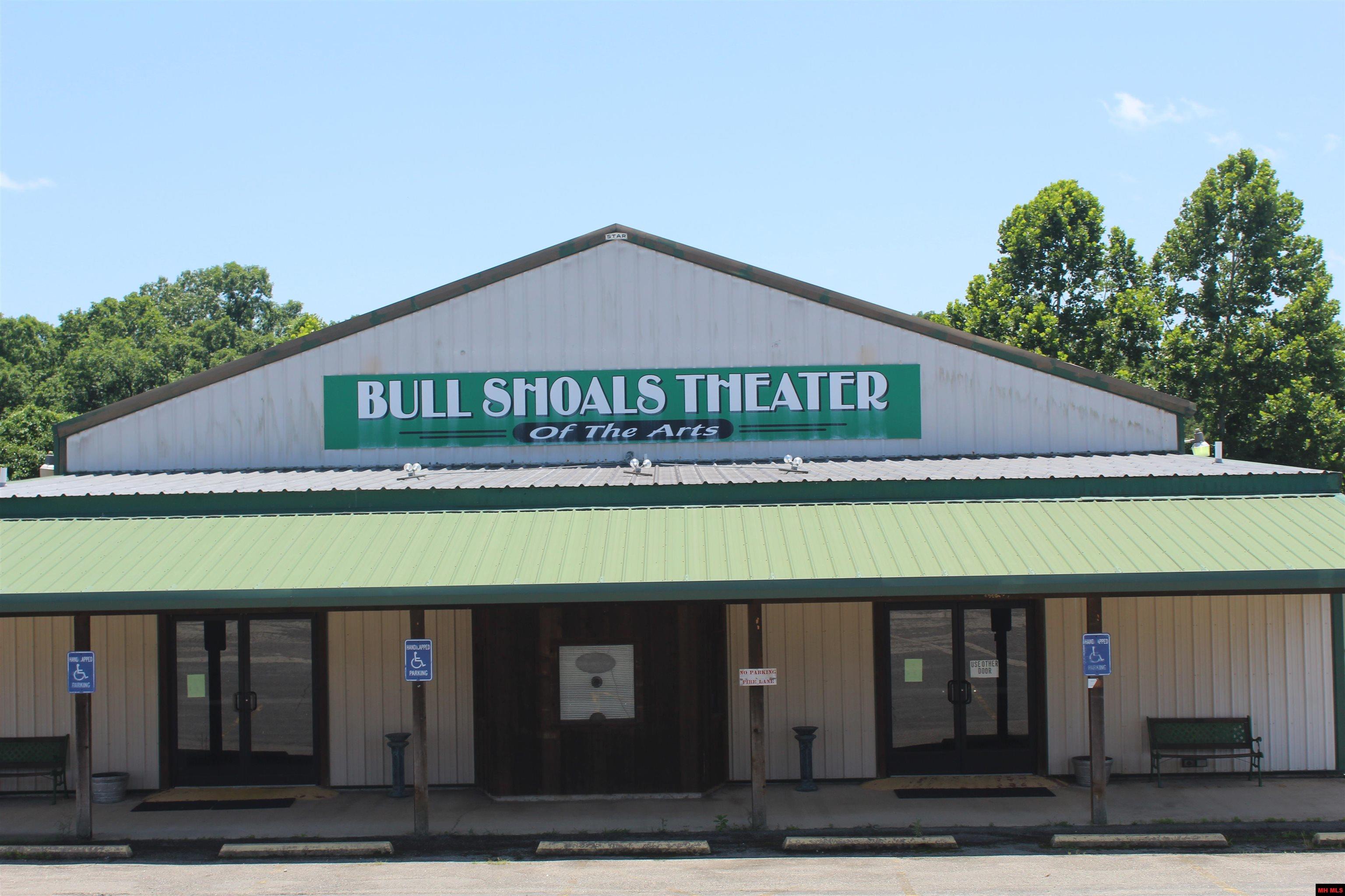 1015 CENTRAL BOULEVARD Bull Shoals, AR