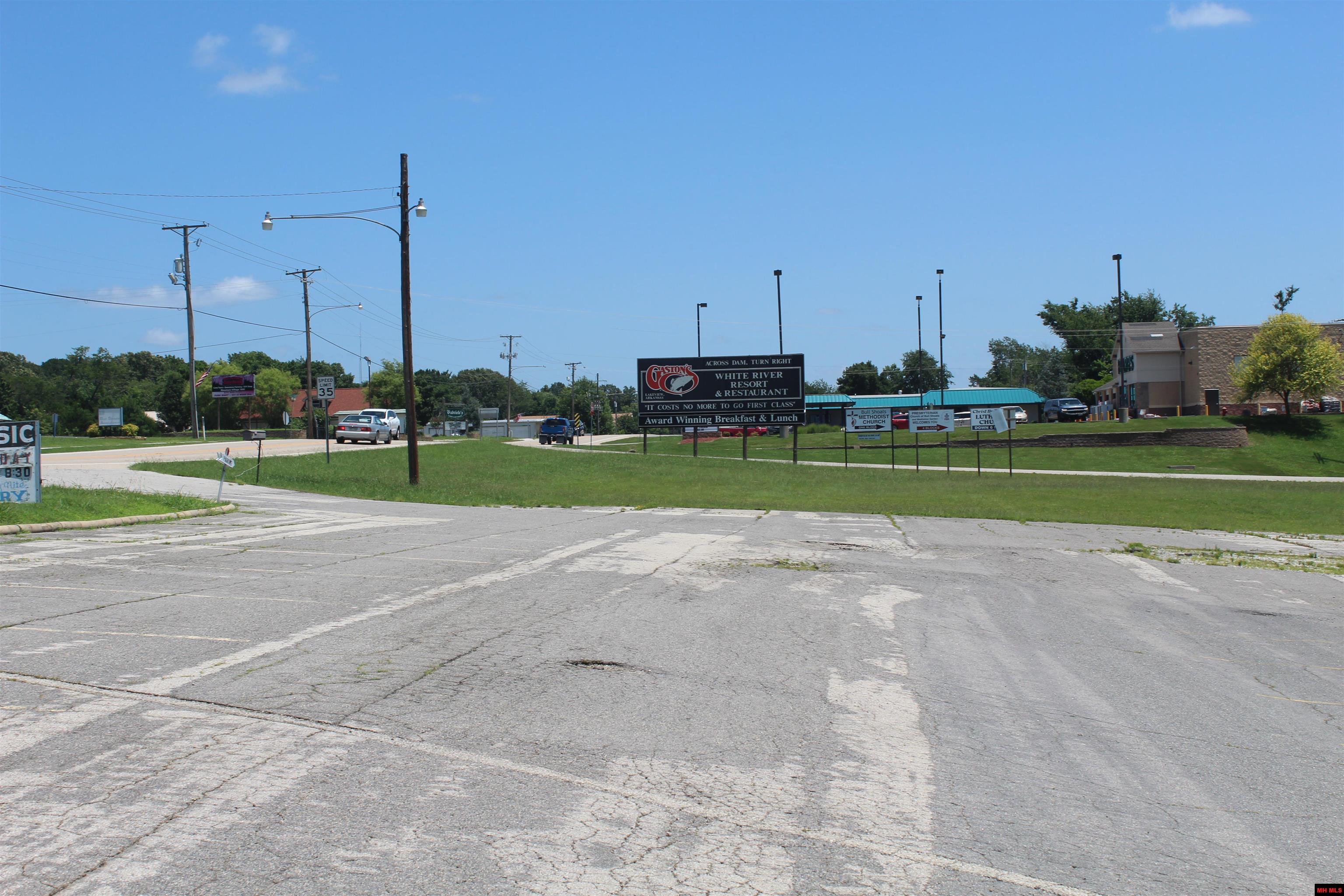 1015 CENTRAL BOULEVARD Bull Shoals, AR