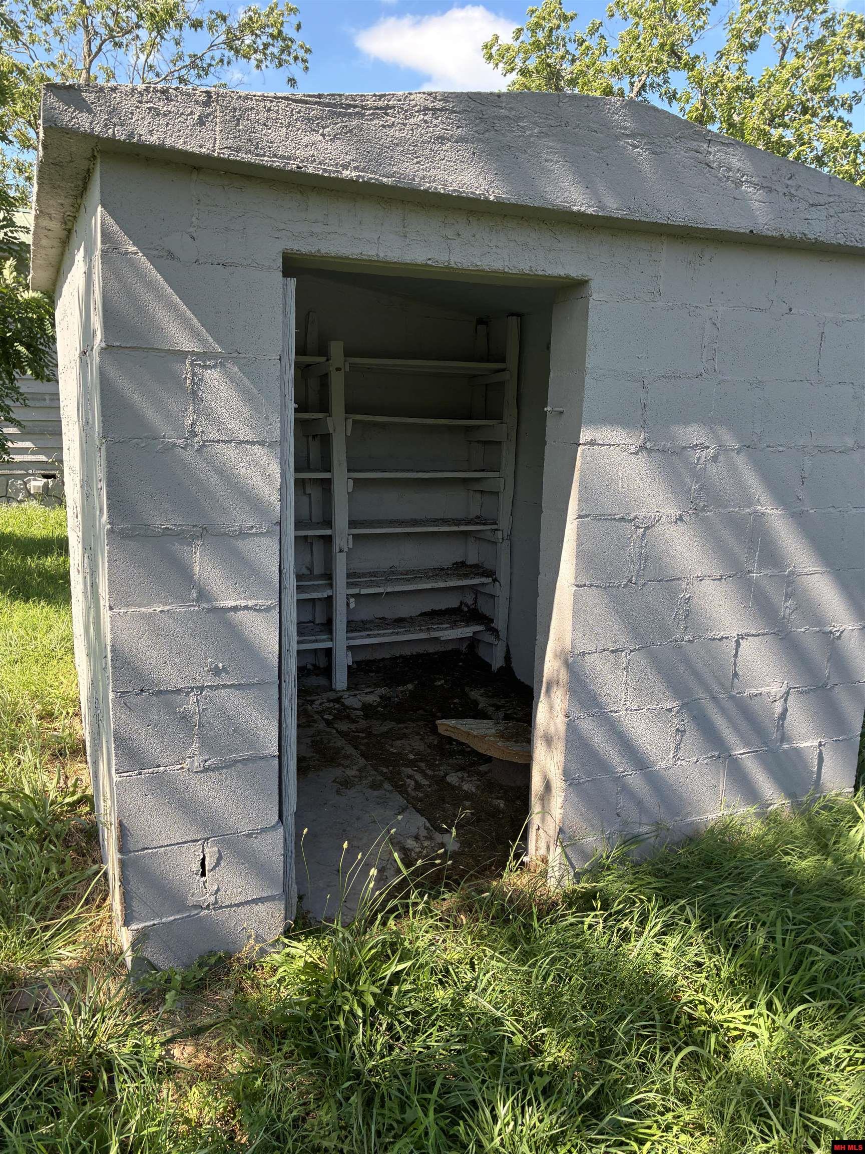 11099 HWY 14 Big Flat, AR