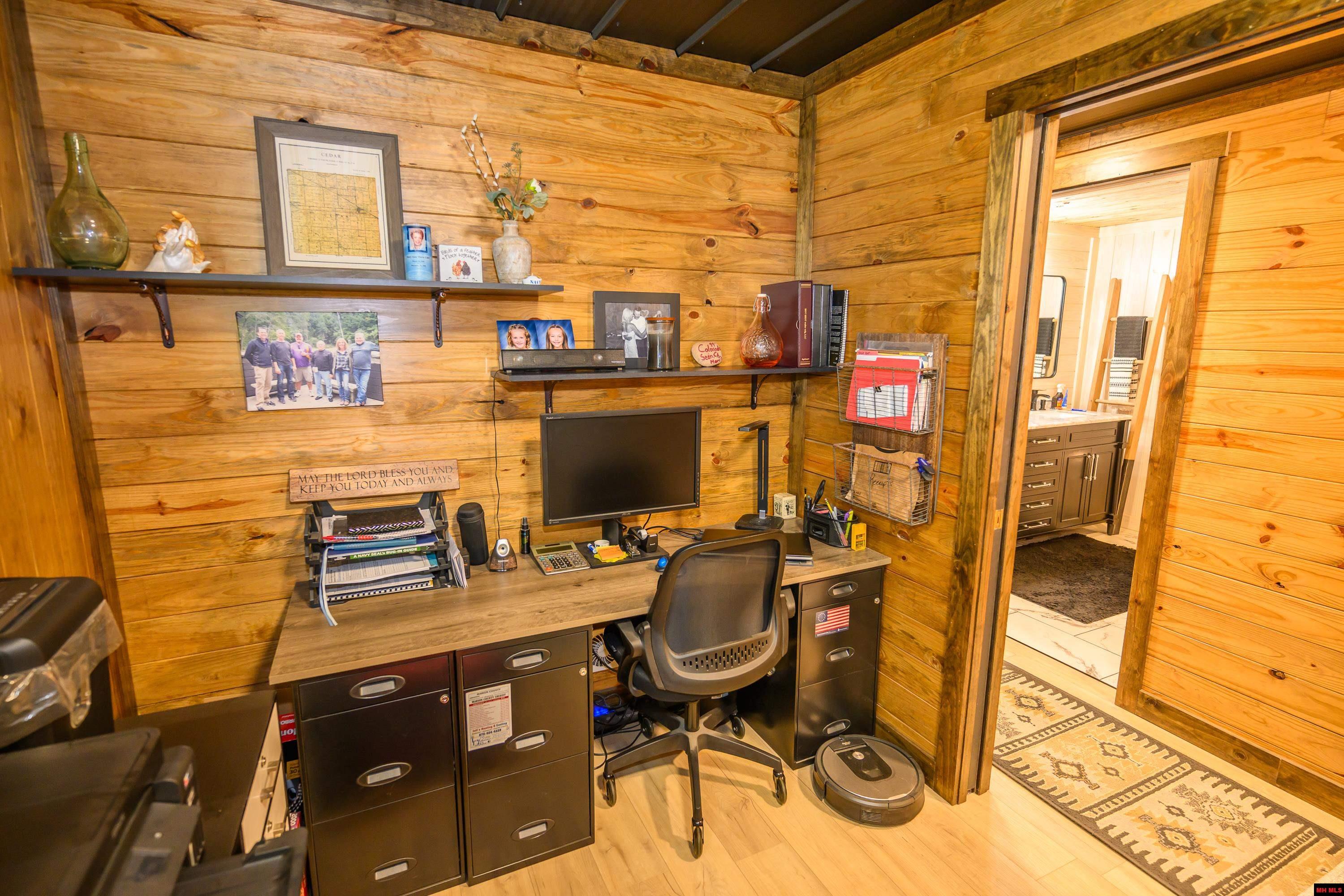 2052 CENTRAL BOULEVARD Bull Shoals, AR