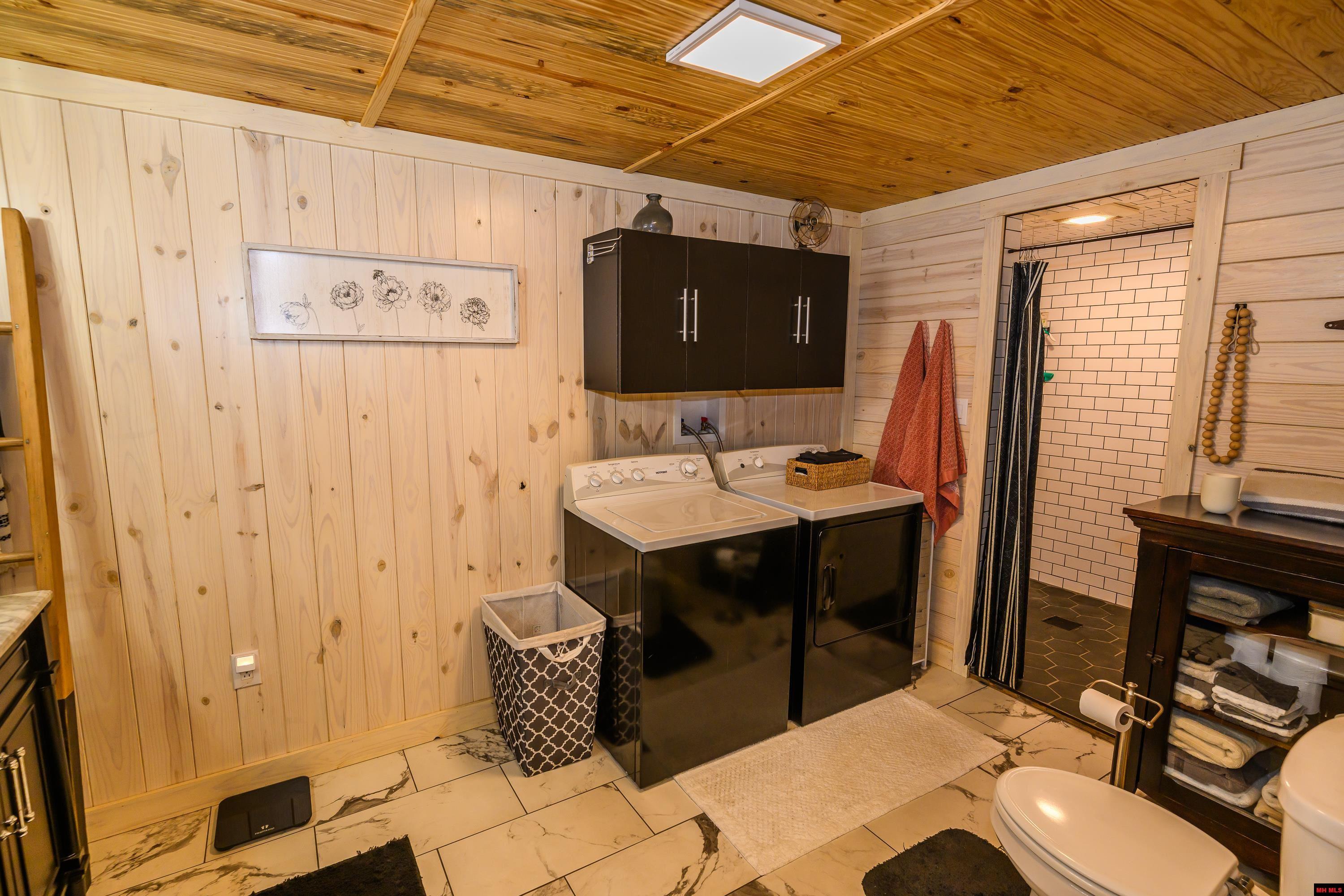 2052 CENTRAL BOULEVARD Bull Shoals, AR