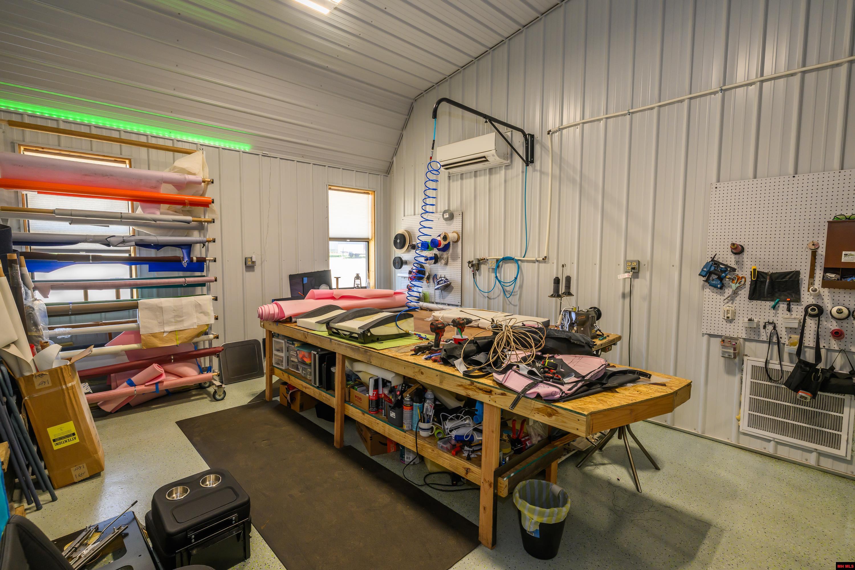 2052 CENTRAL BOULEVARD Bull Shoals, AR