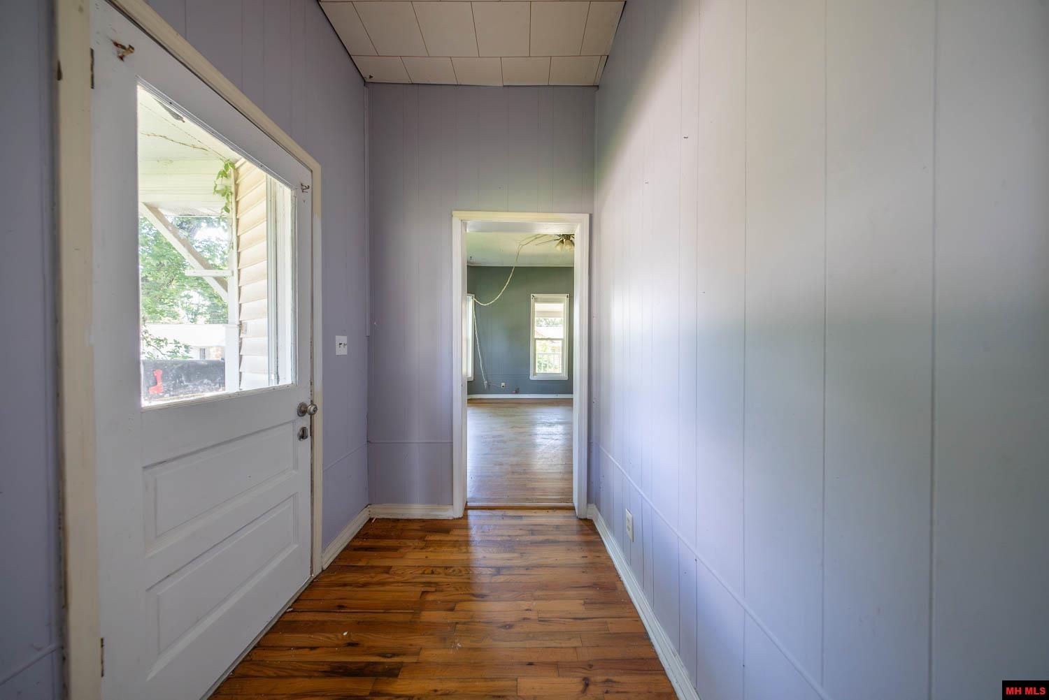 222 6TH STREET Thayer, MO