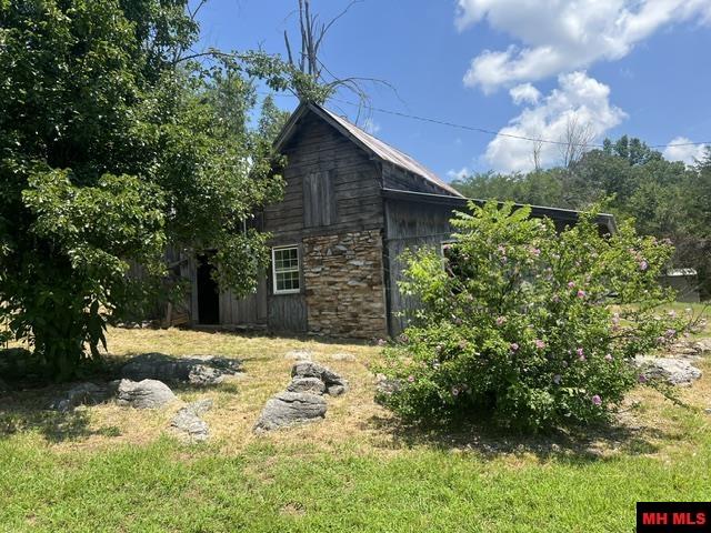 31 ROCKY PILE LANE Yellville, AR