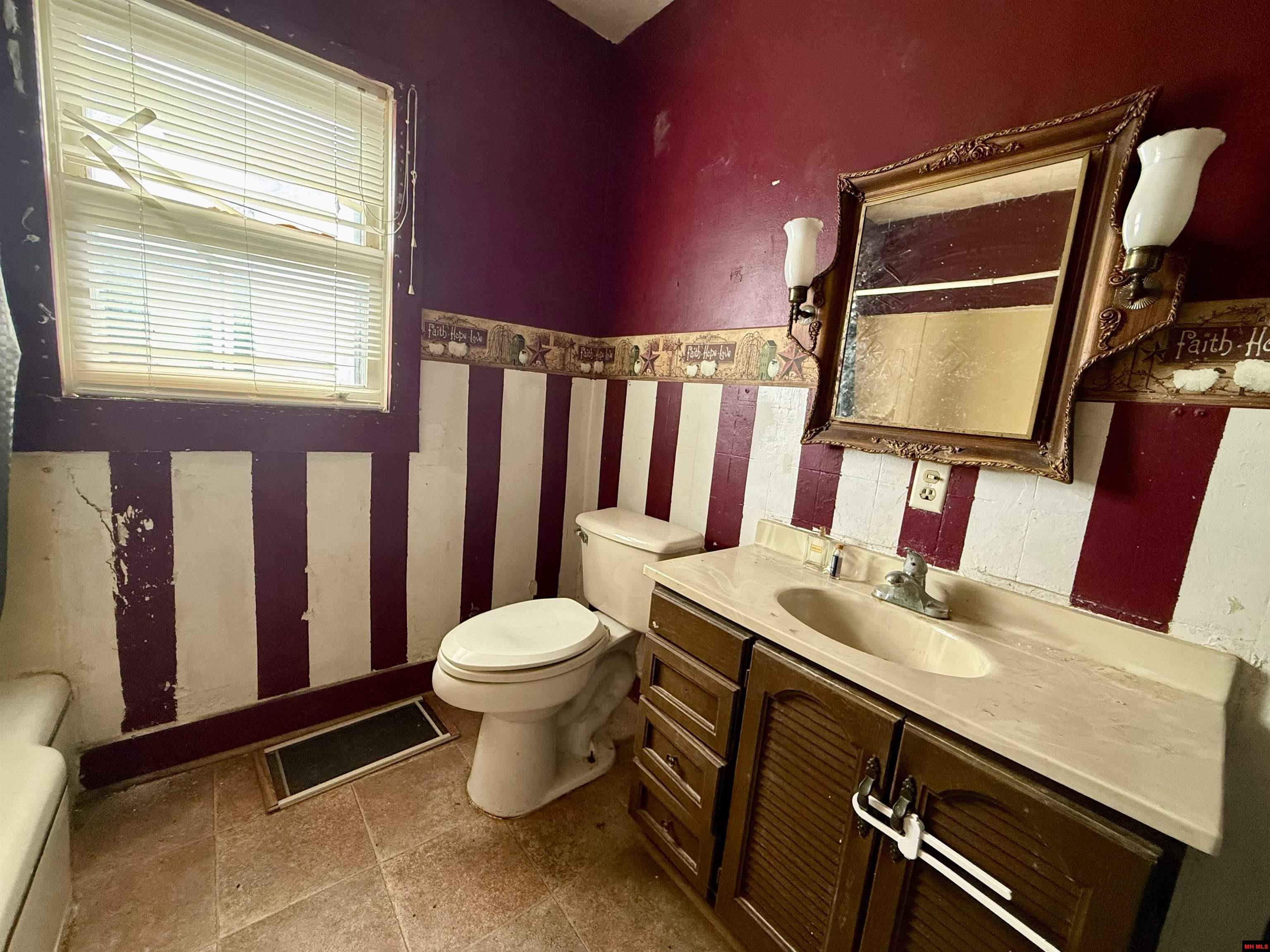 304 W 1ST STREET Mountain Home, AR