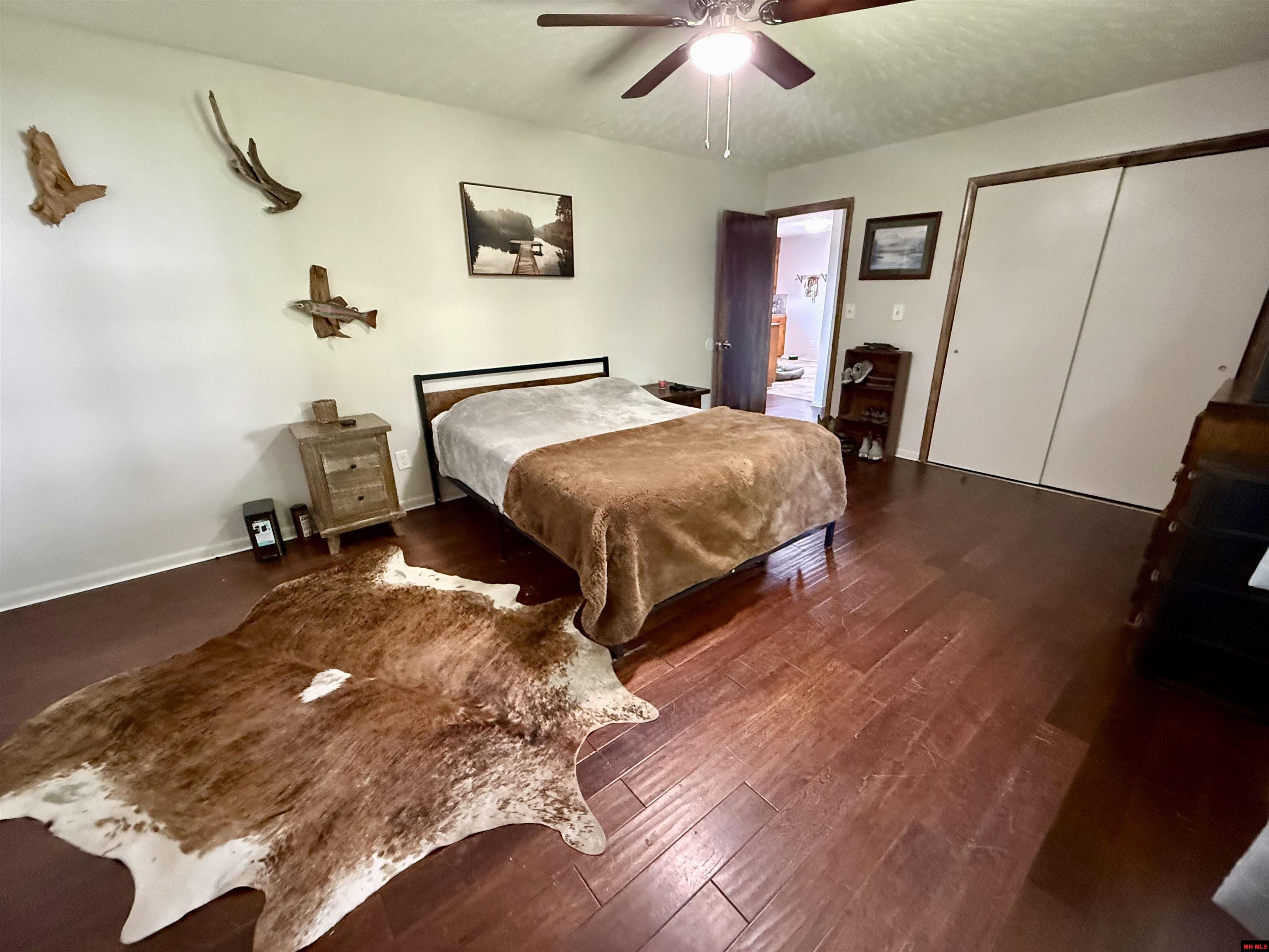 1295 W MAIN STREET Cotter, AR