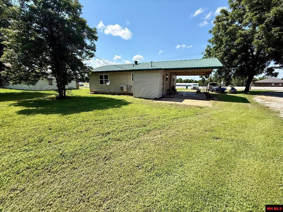 1295 W MAIN STREET Cotter, AR
