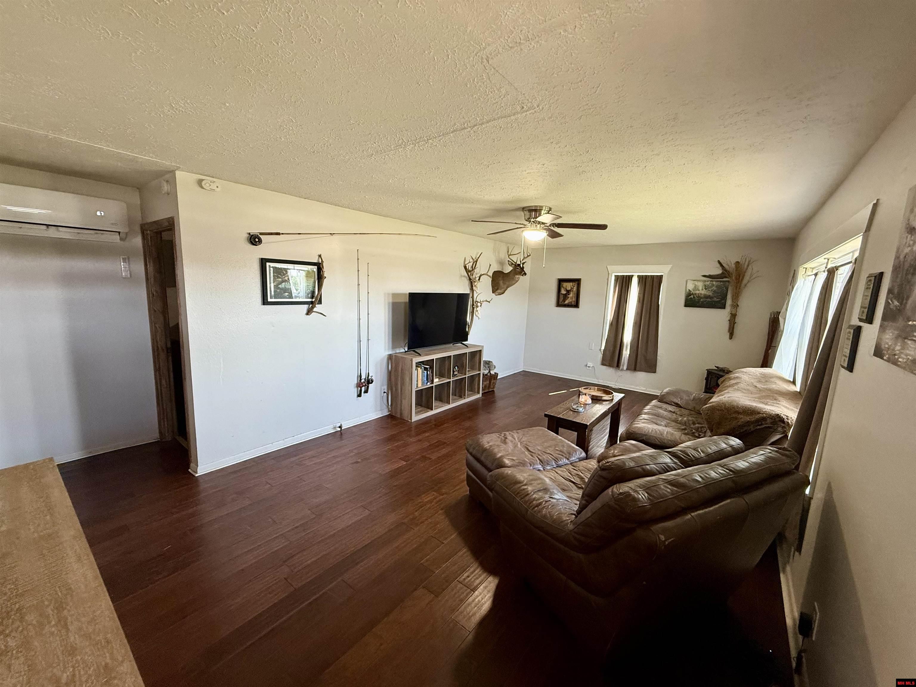 1295 W MAIN STREET Cotter, AR