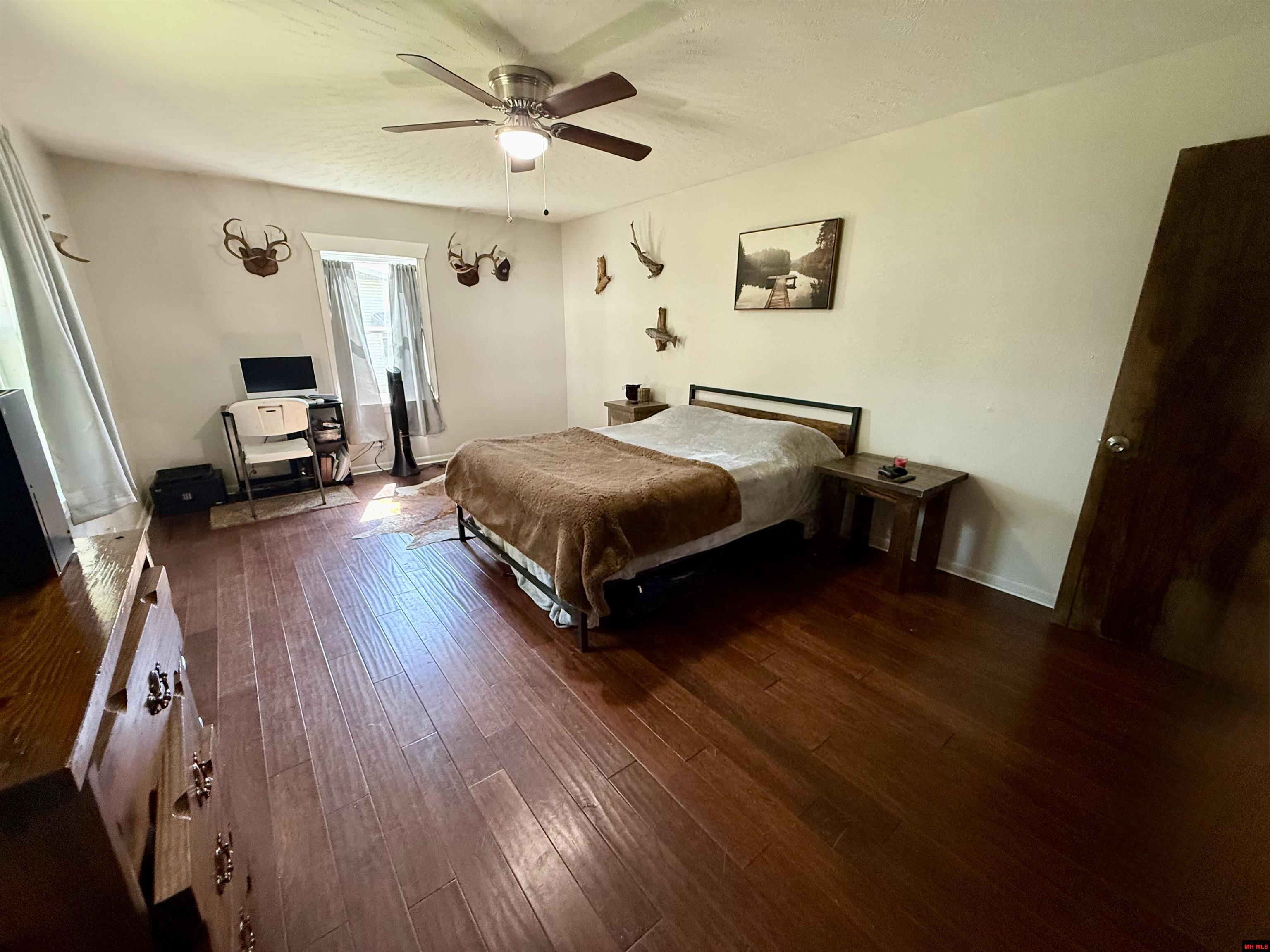 1295 W MAIN STREET Cotter, AR