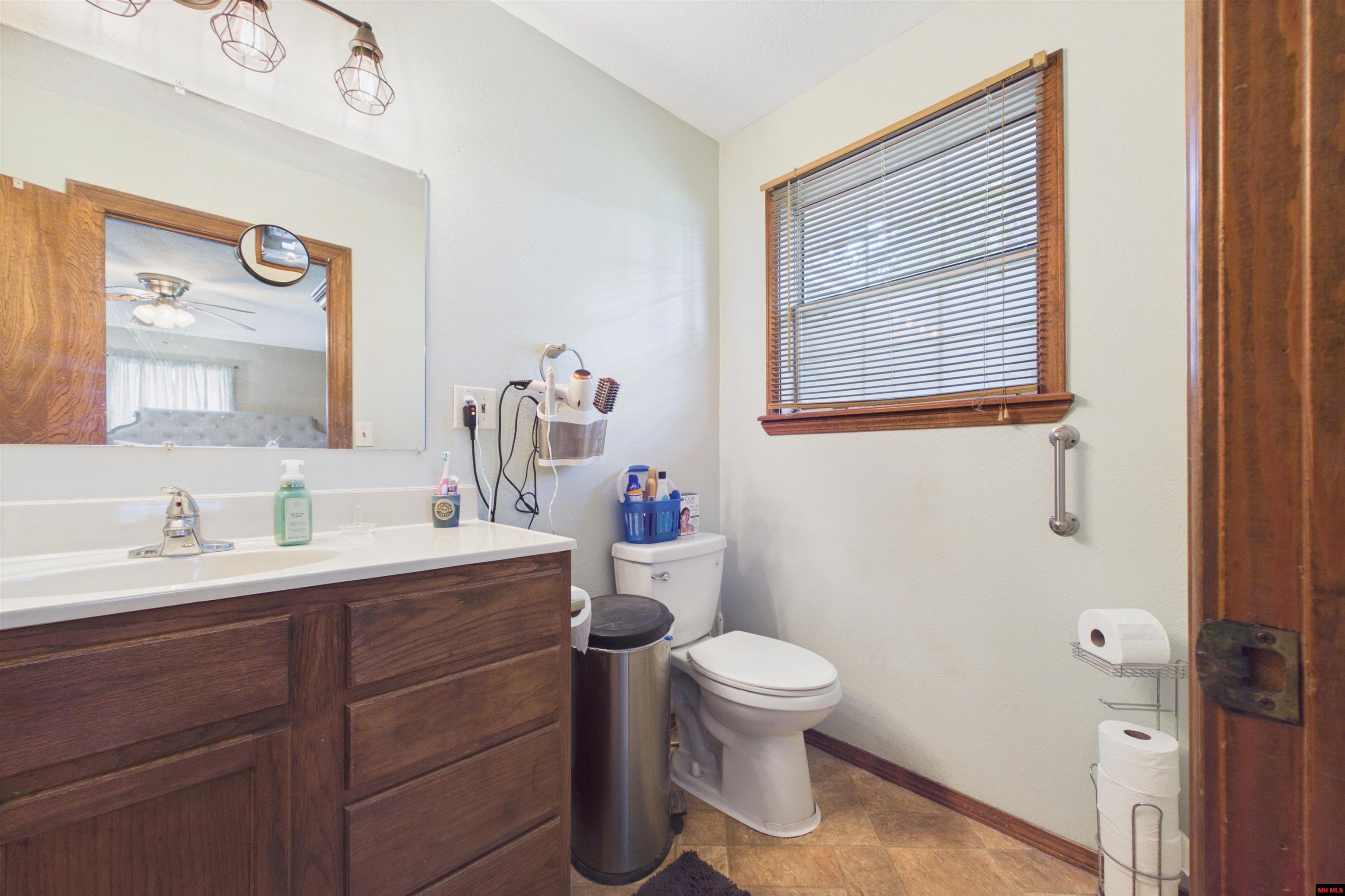 261 Lake Park Loop