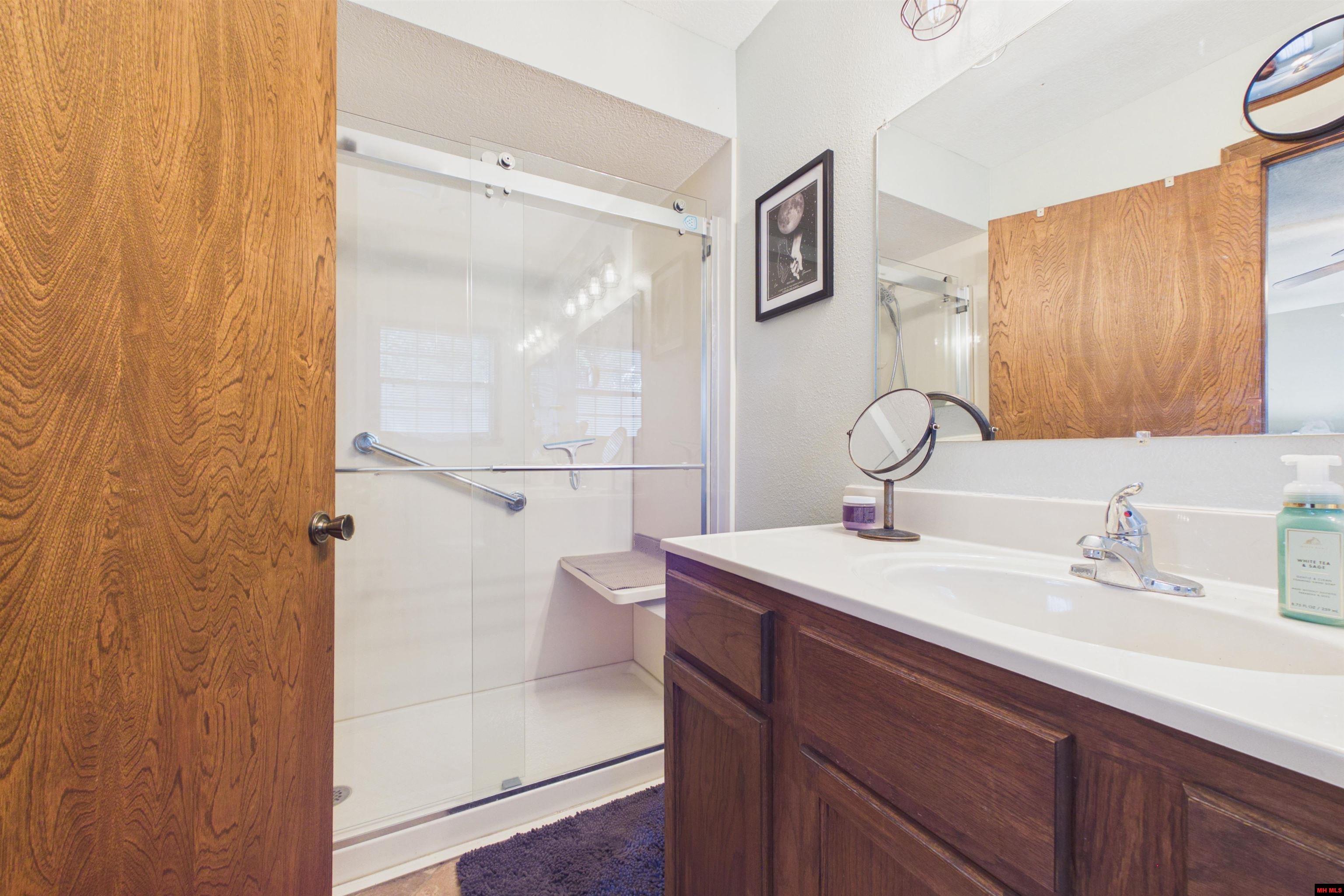 261 Lake Park Loop