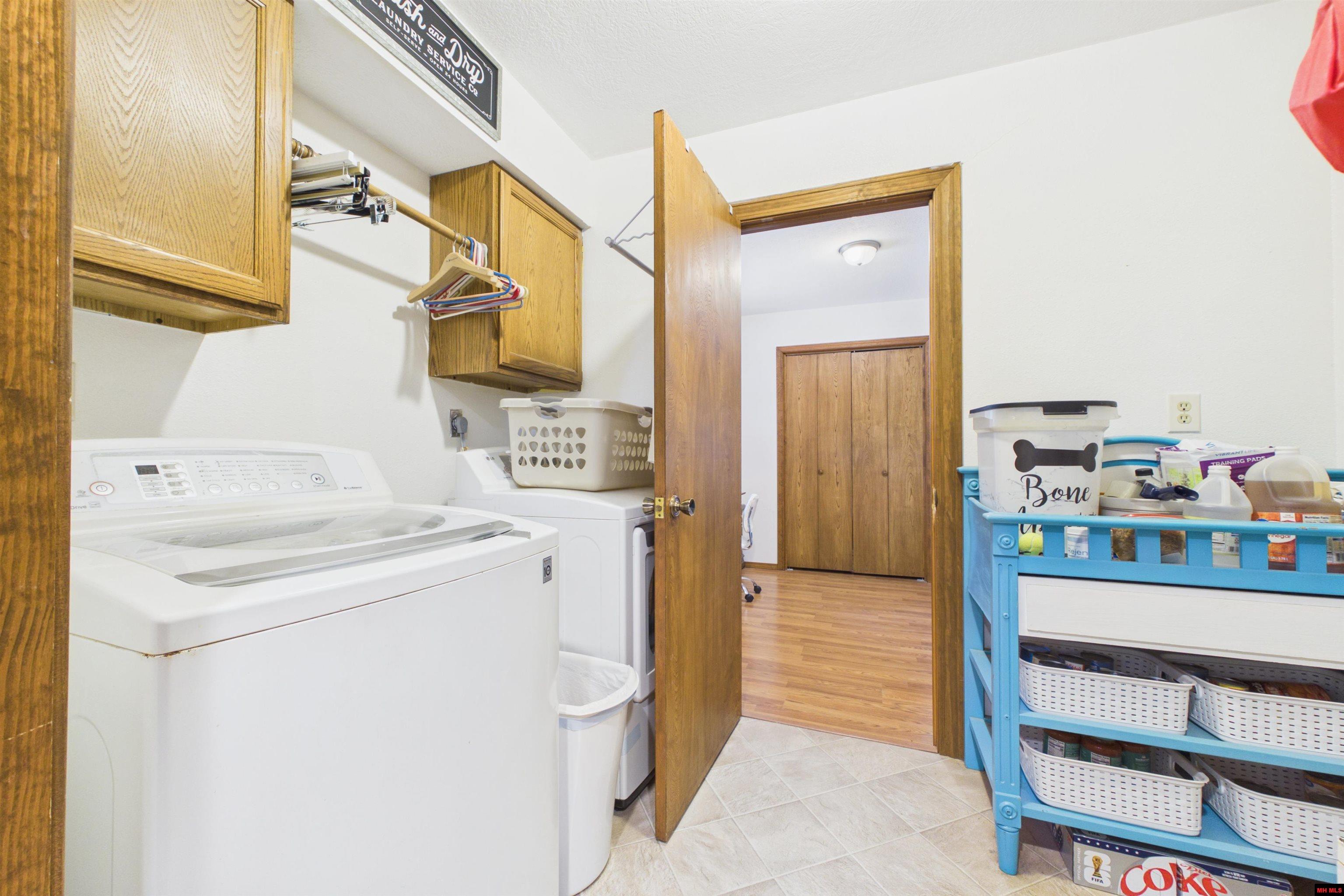 261 Lake Park Loop