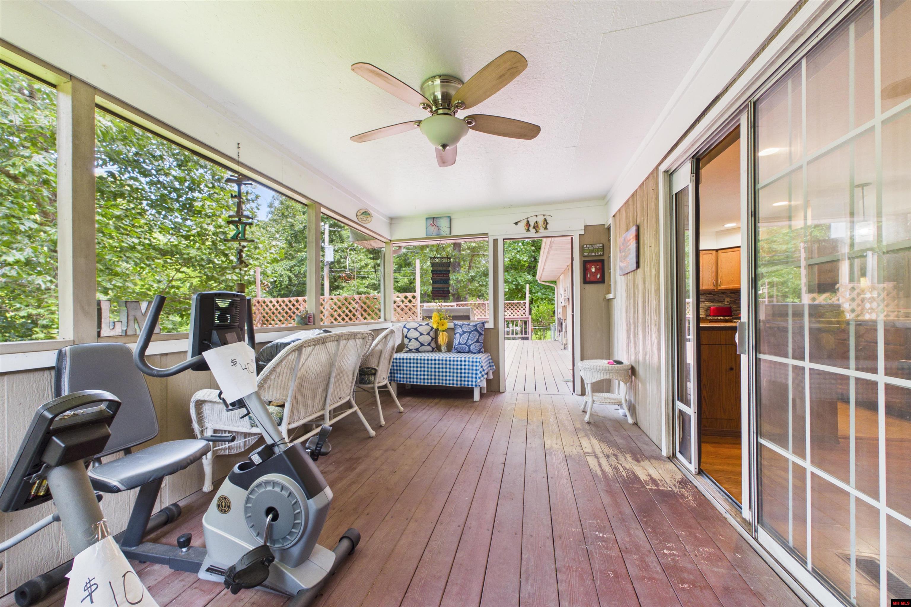 261 Lake Park Loop