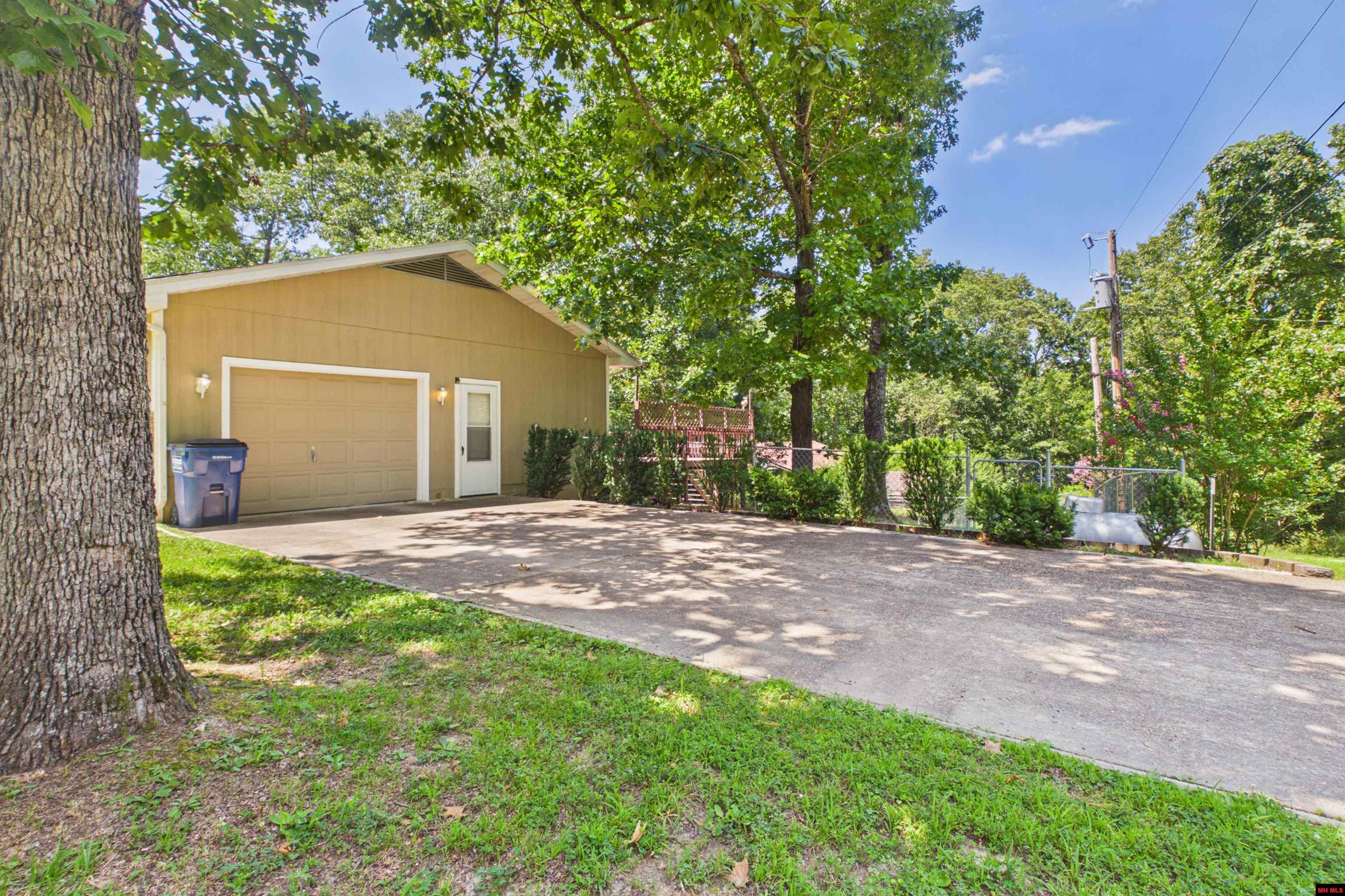 261 Lake Park Loop