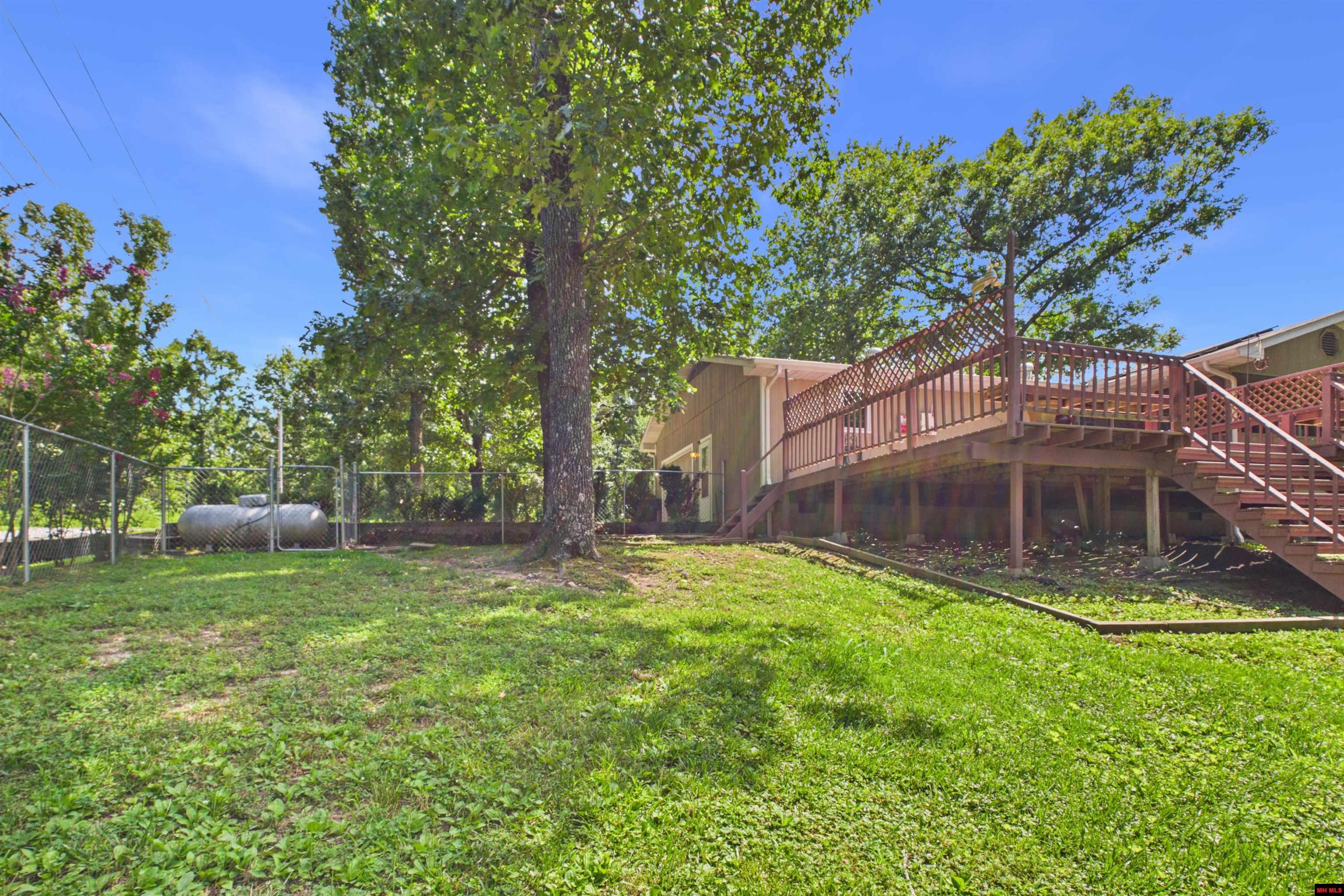 261 Lake Park Loop