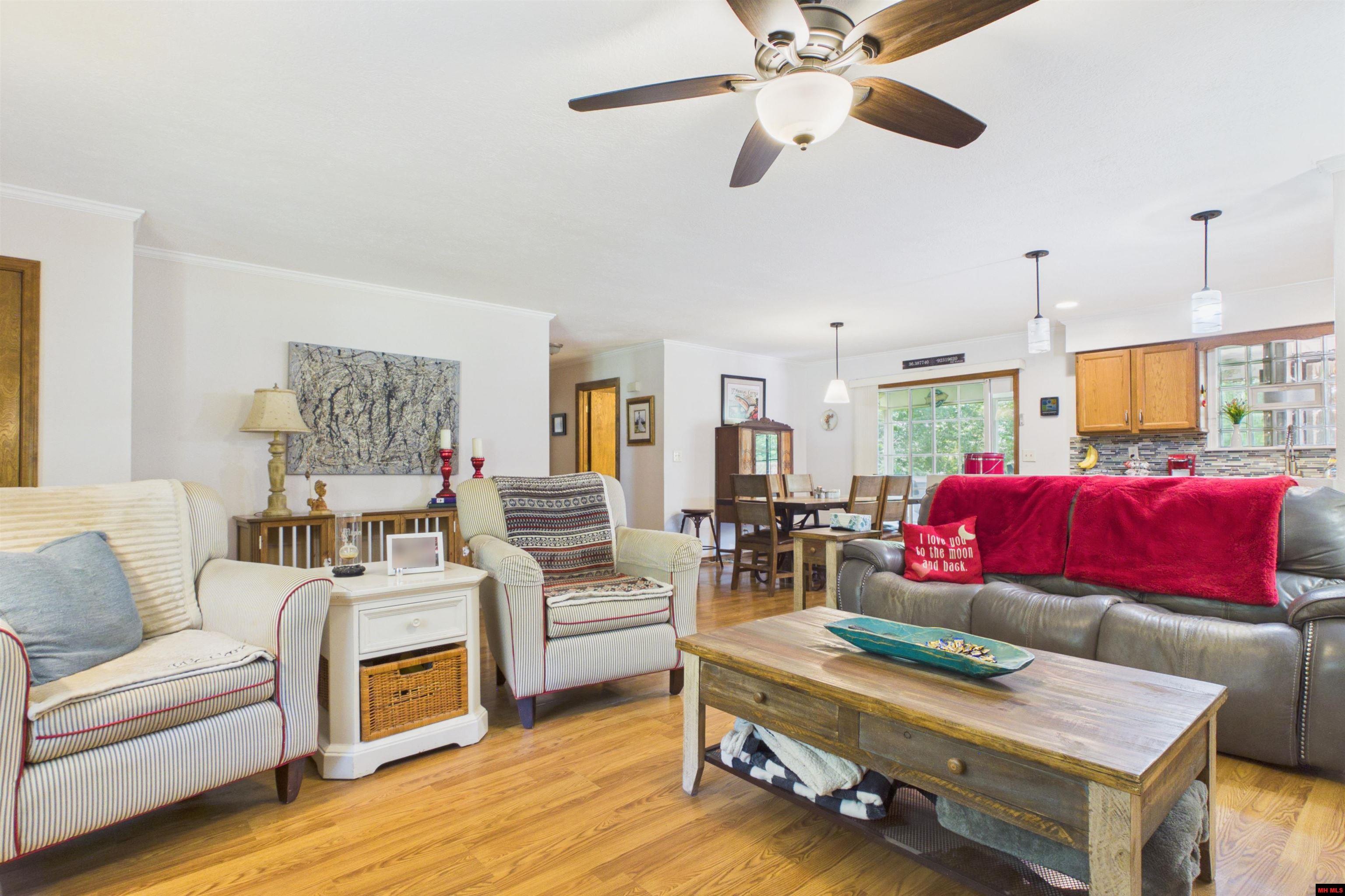 261 Lake Park Loop