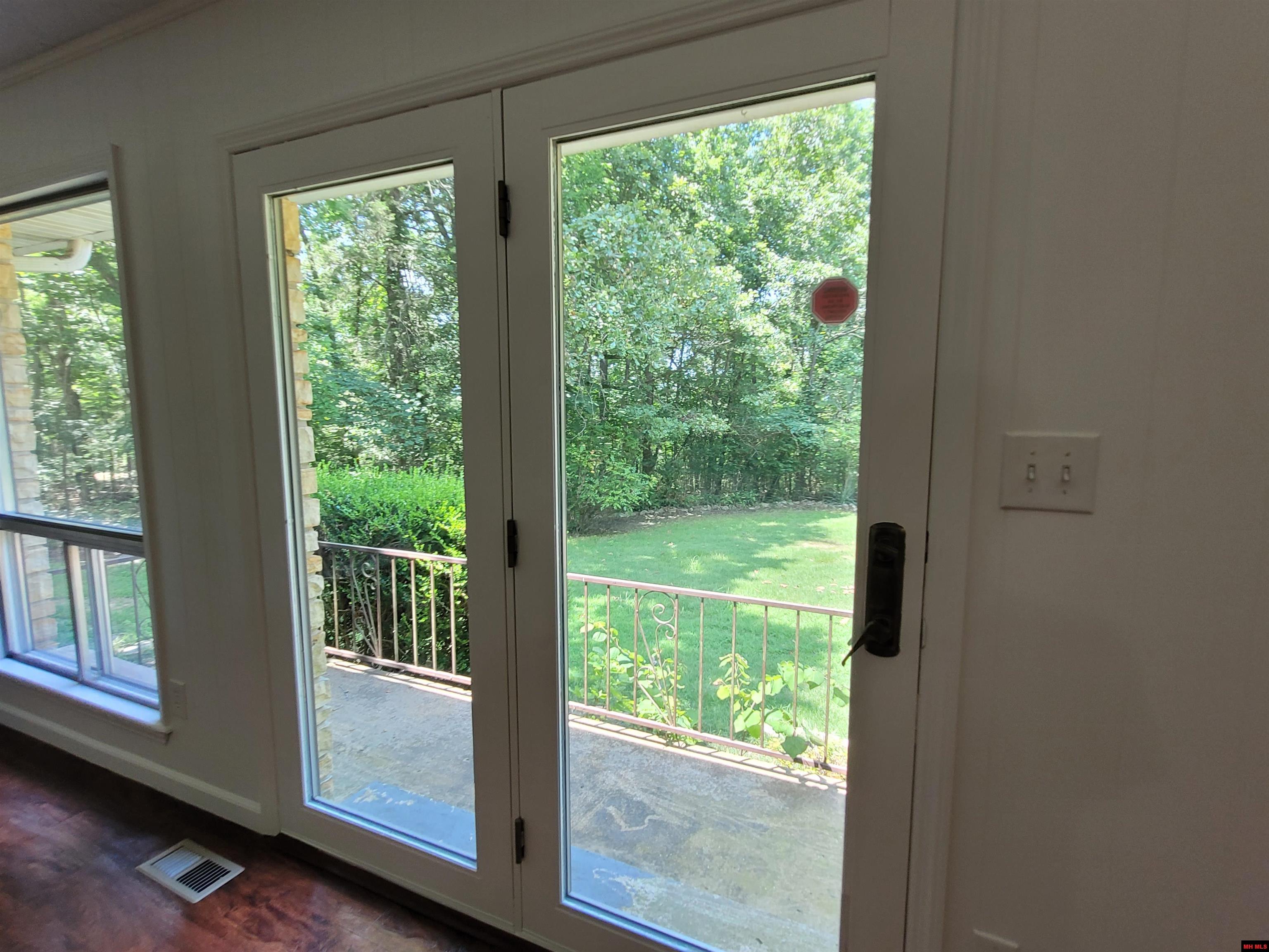 1607 RIVERVIEW CIRCLE Horseshoe Bend, AR