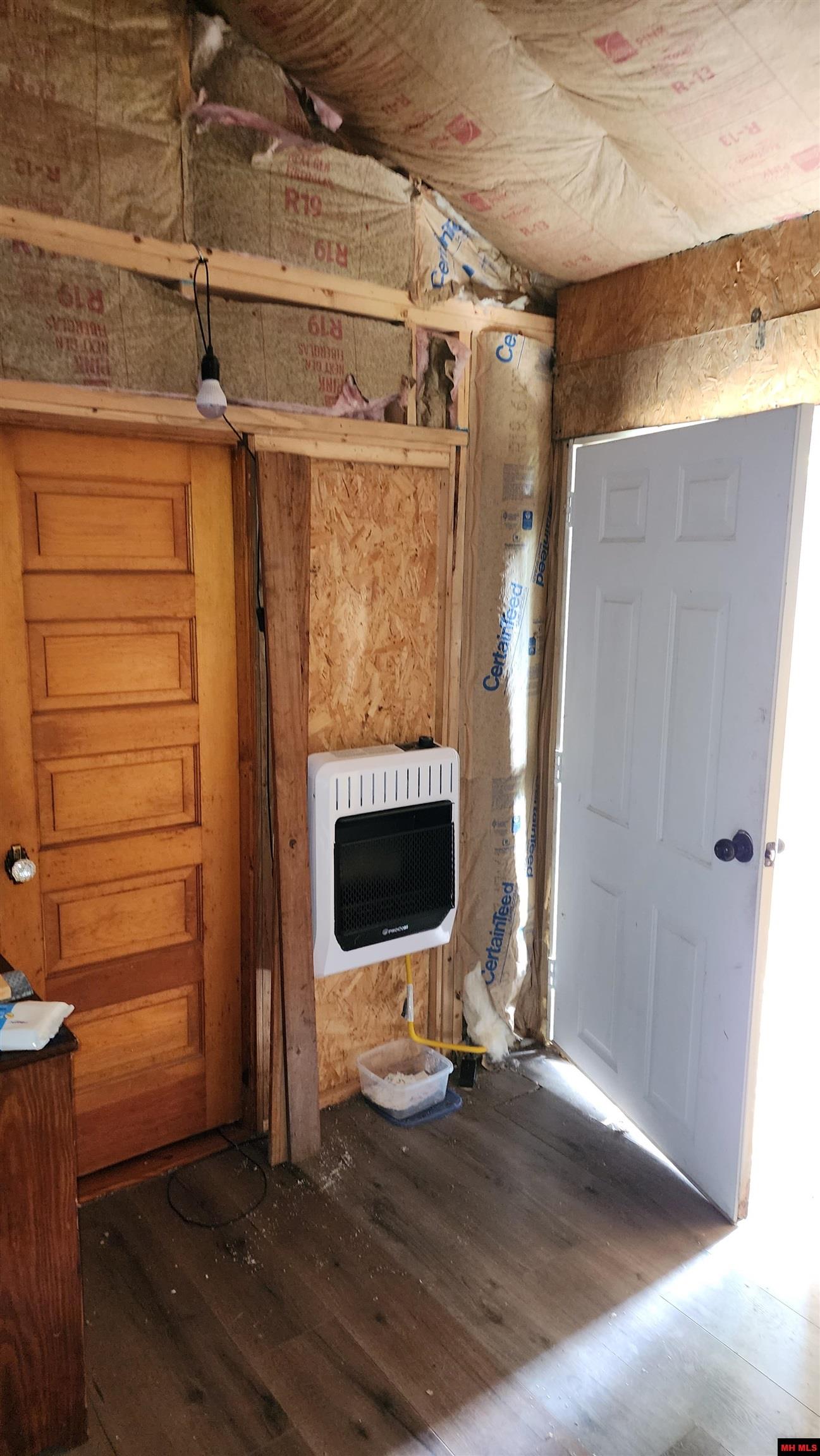 6901 MC 6061 Flippin, AR