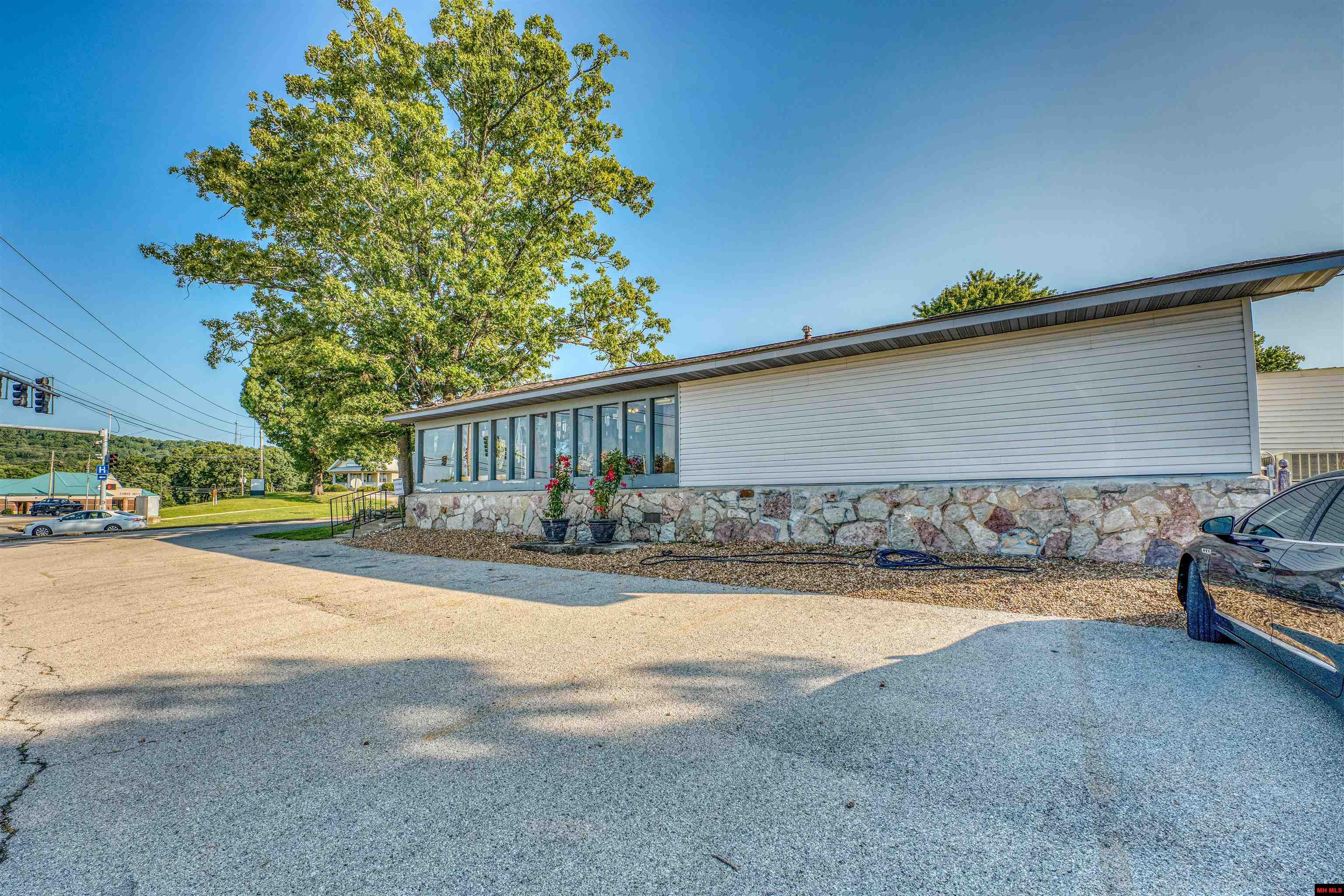 409 HWY 5 NORTH Mountain Home, AR