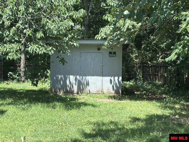 102 W SOUTH STREET Flippin, AR