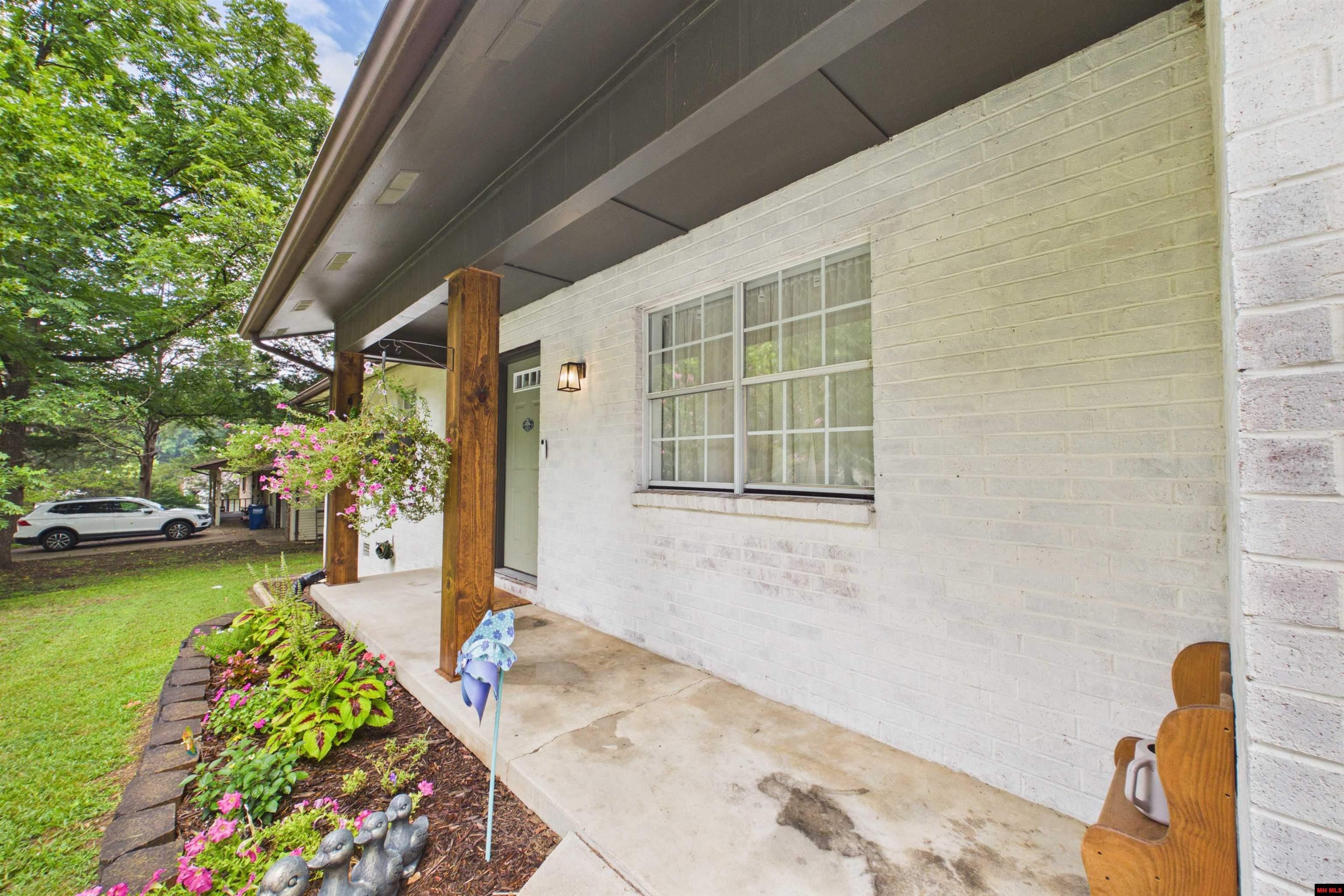 311 Cone Street
