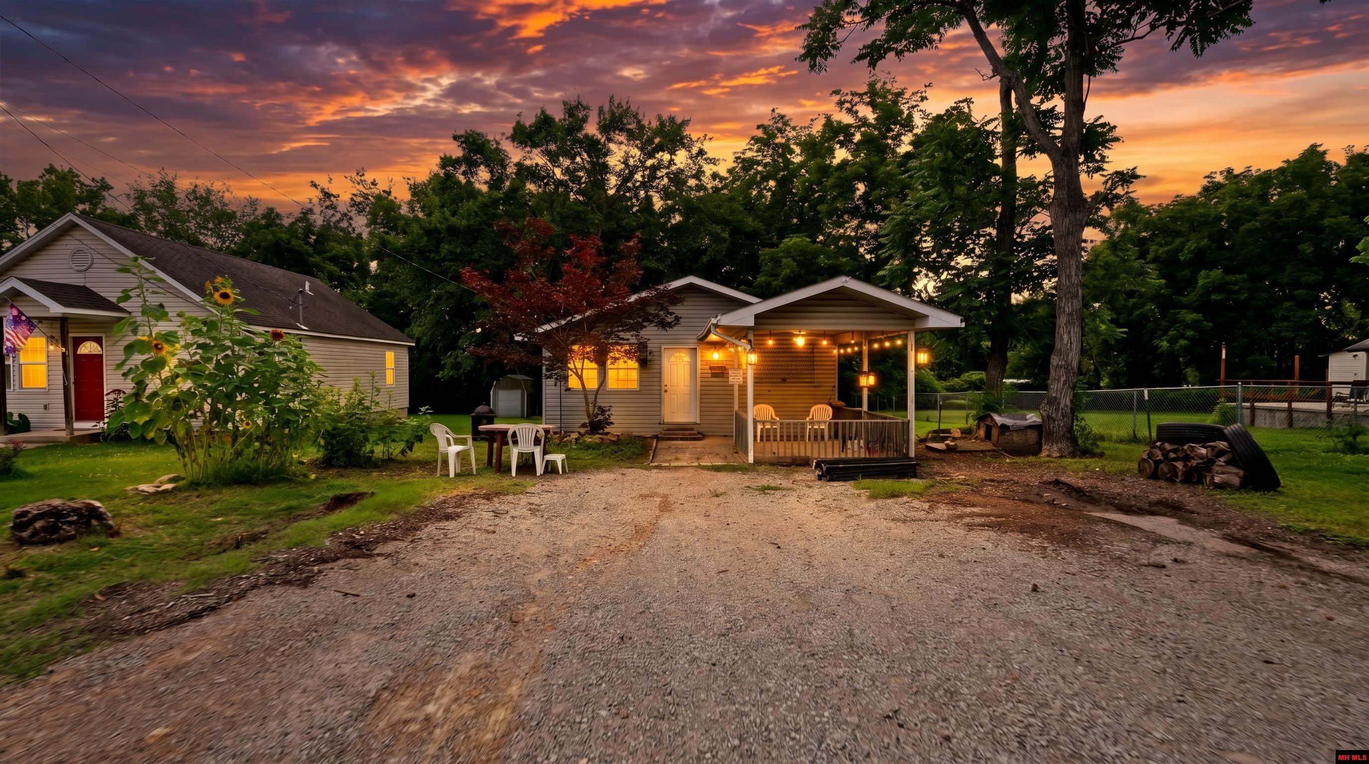 800 N WAVERLY ROAD Mountain Home, AR