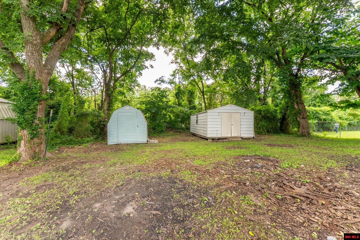 800 N WAVERLY ROAD Mountain Home, AR