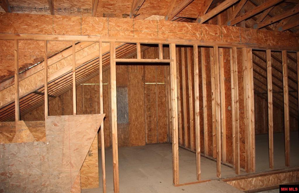 315 W 4TH STREET Yellville, AR
