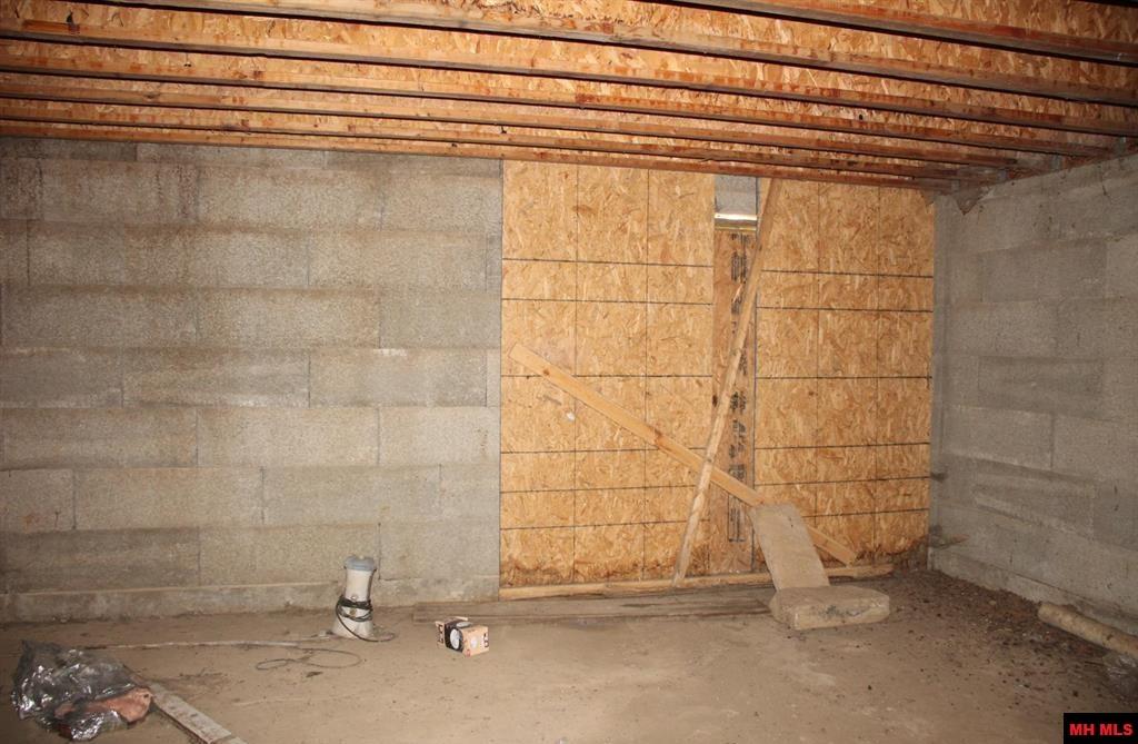 315 W 4TH STREET Yellville, AR
