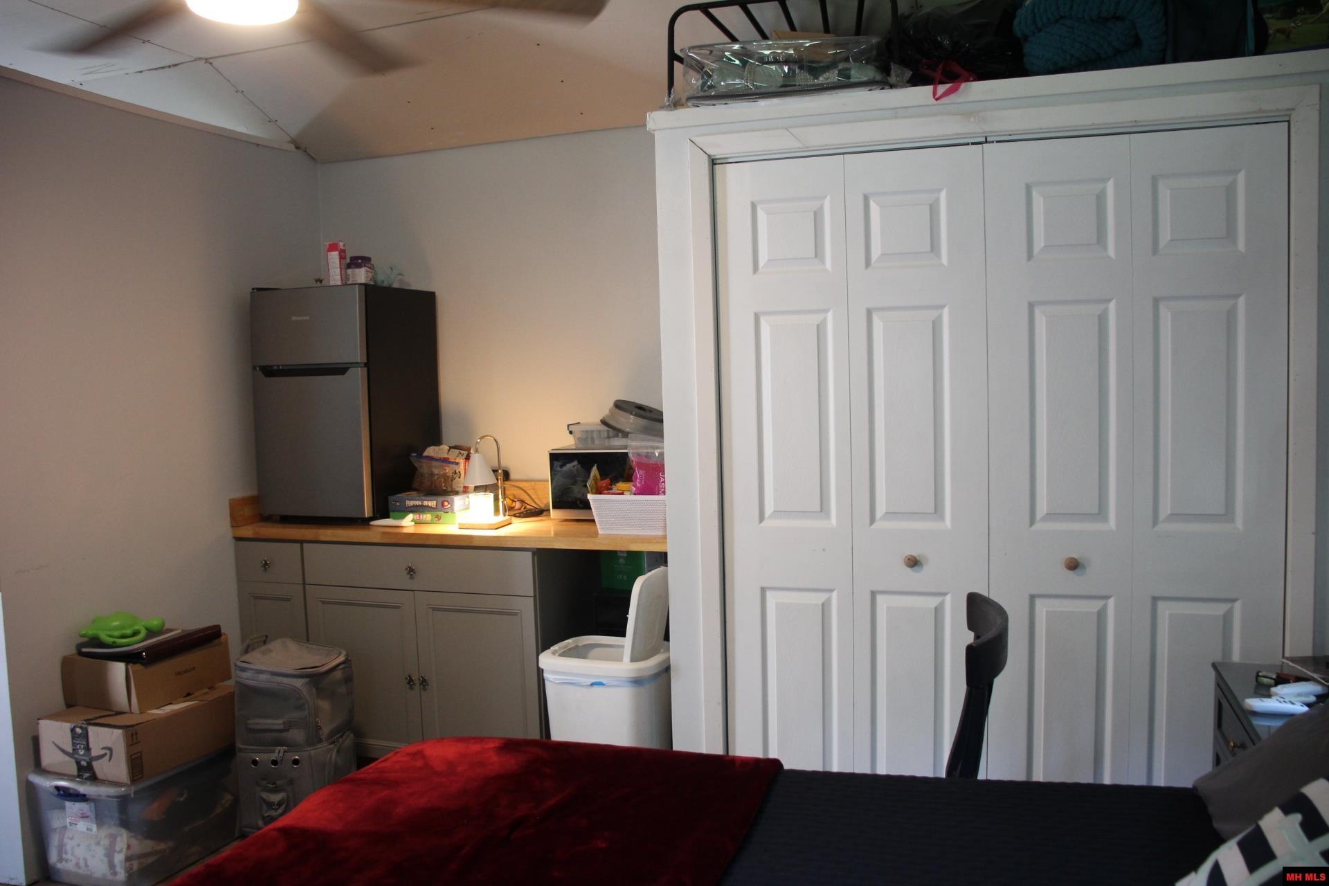 72 ASHWOOD LANE Yellville, AR