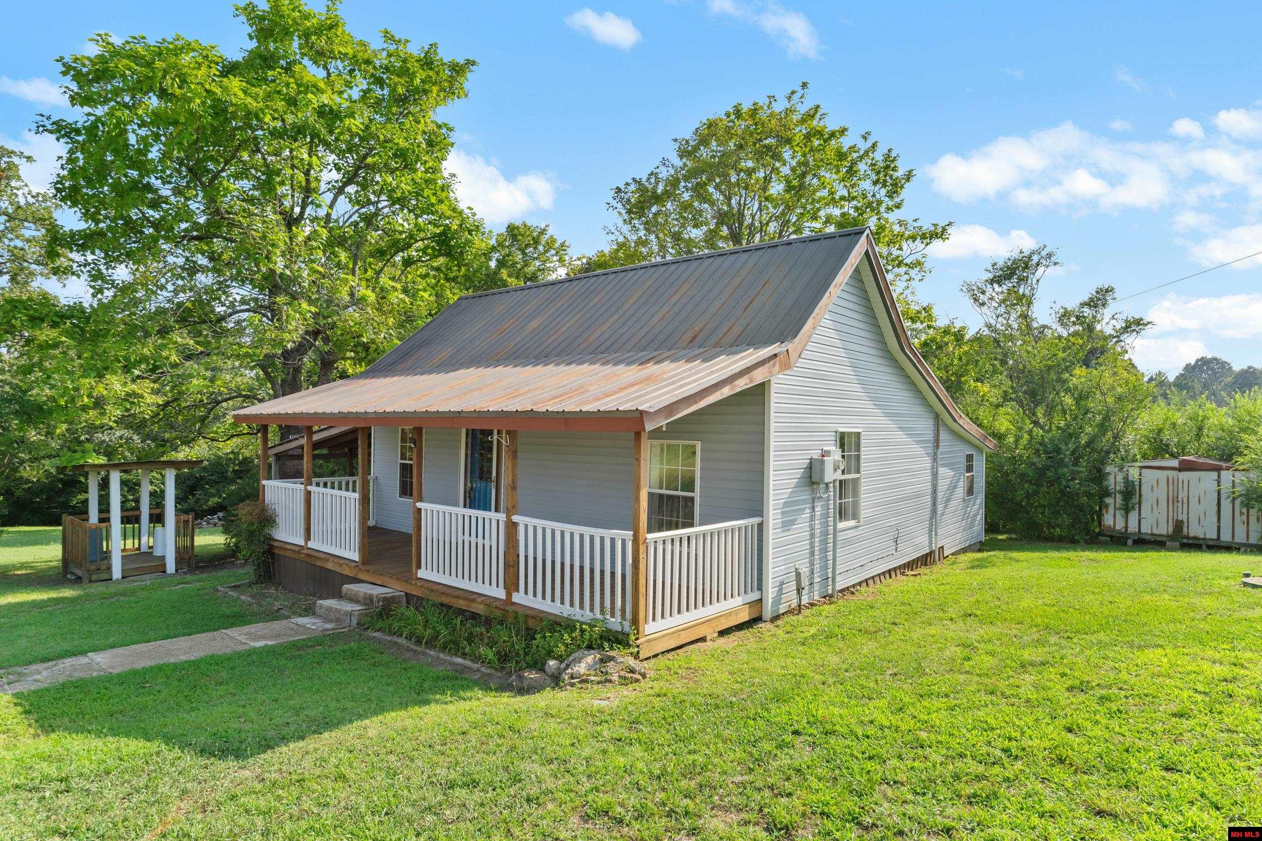 19 CAMPGROUND ROAD Oxford, AR