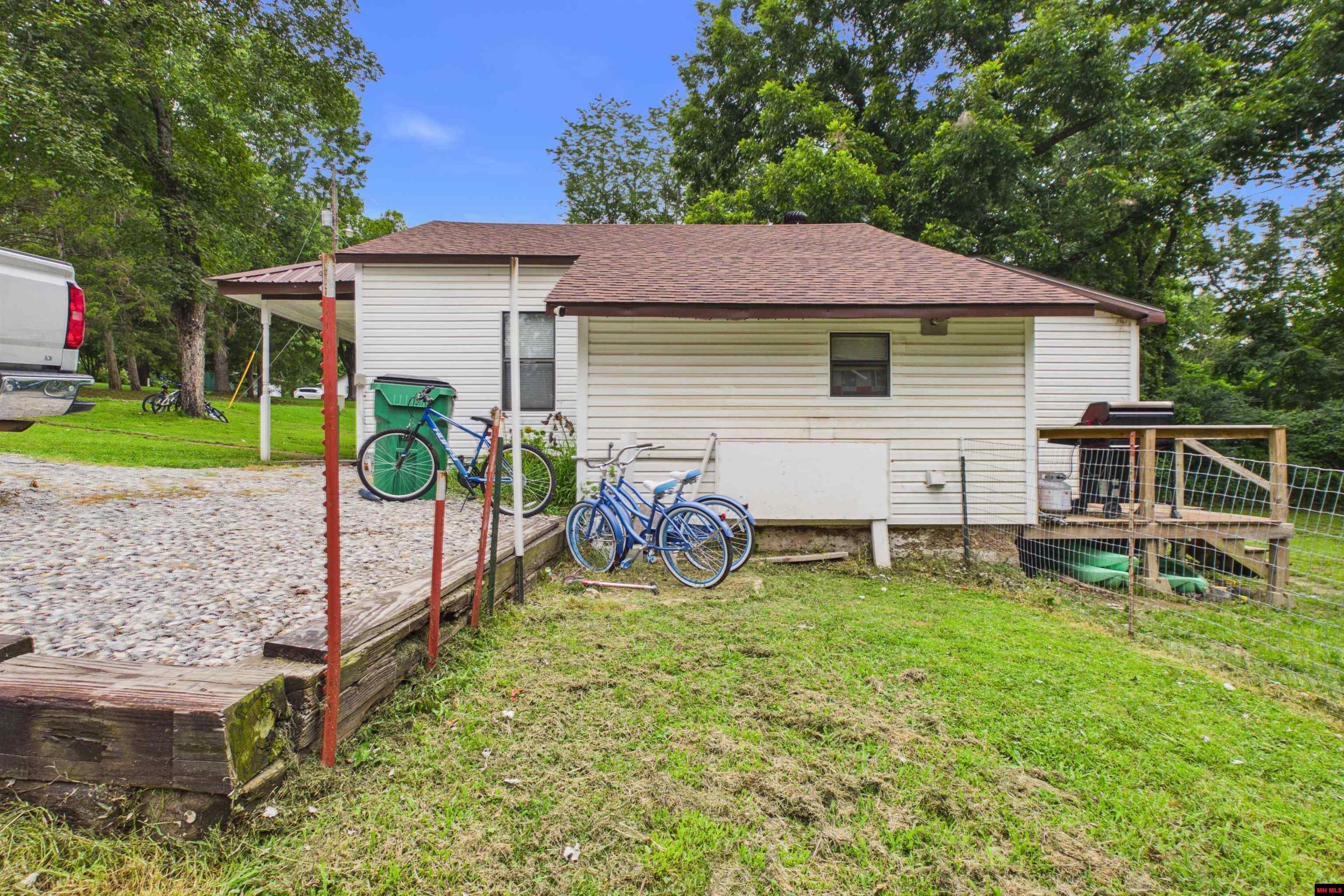 405 SOUTH STREET Flippin, AR