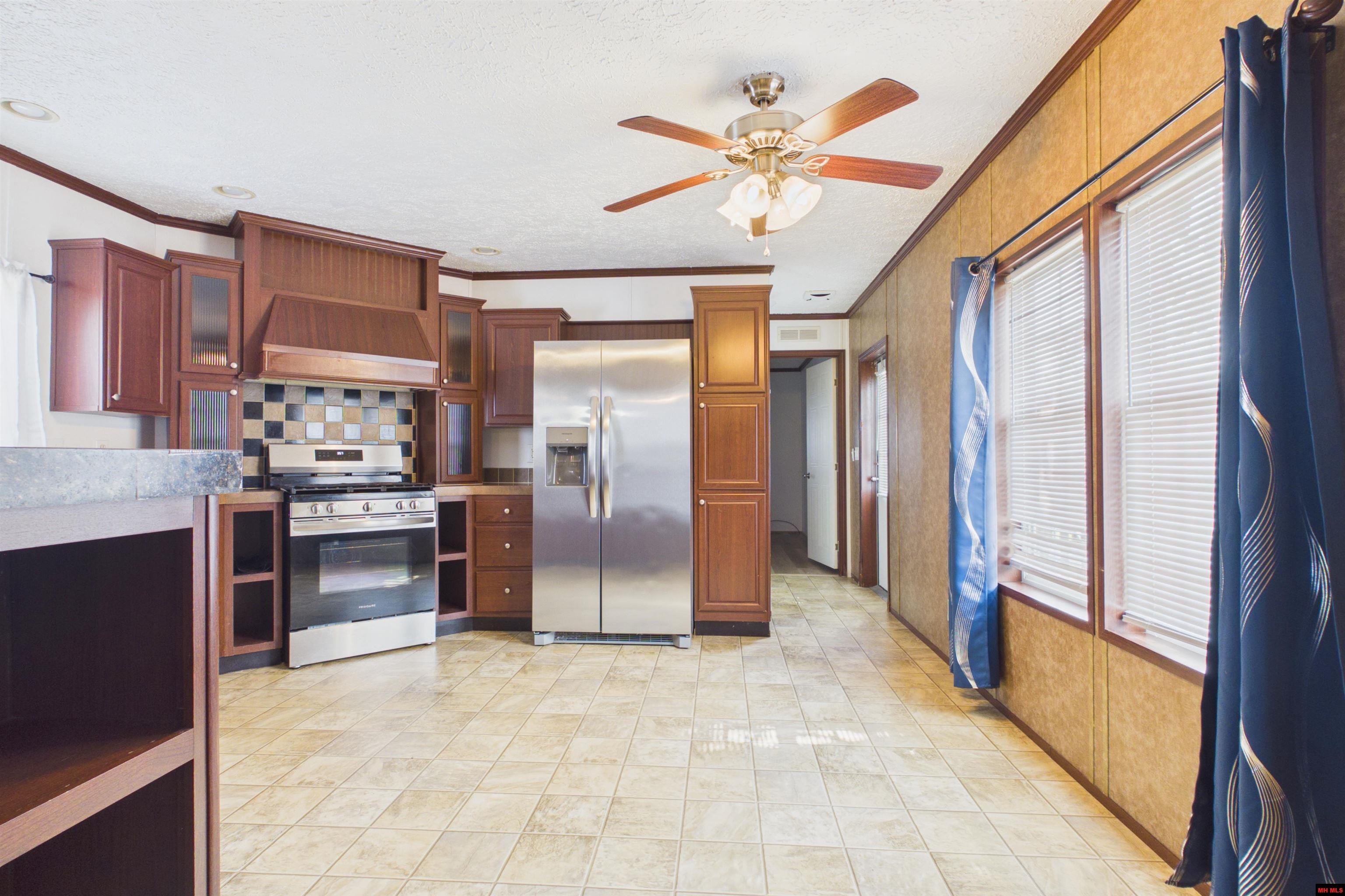 39 ROLLING MEADOWS COURT Mountain Home, AR