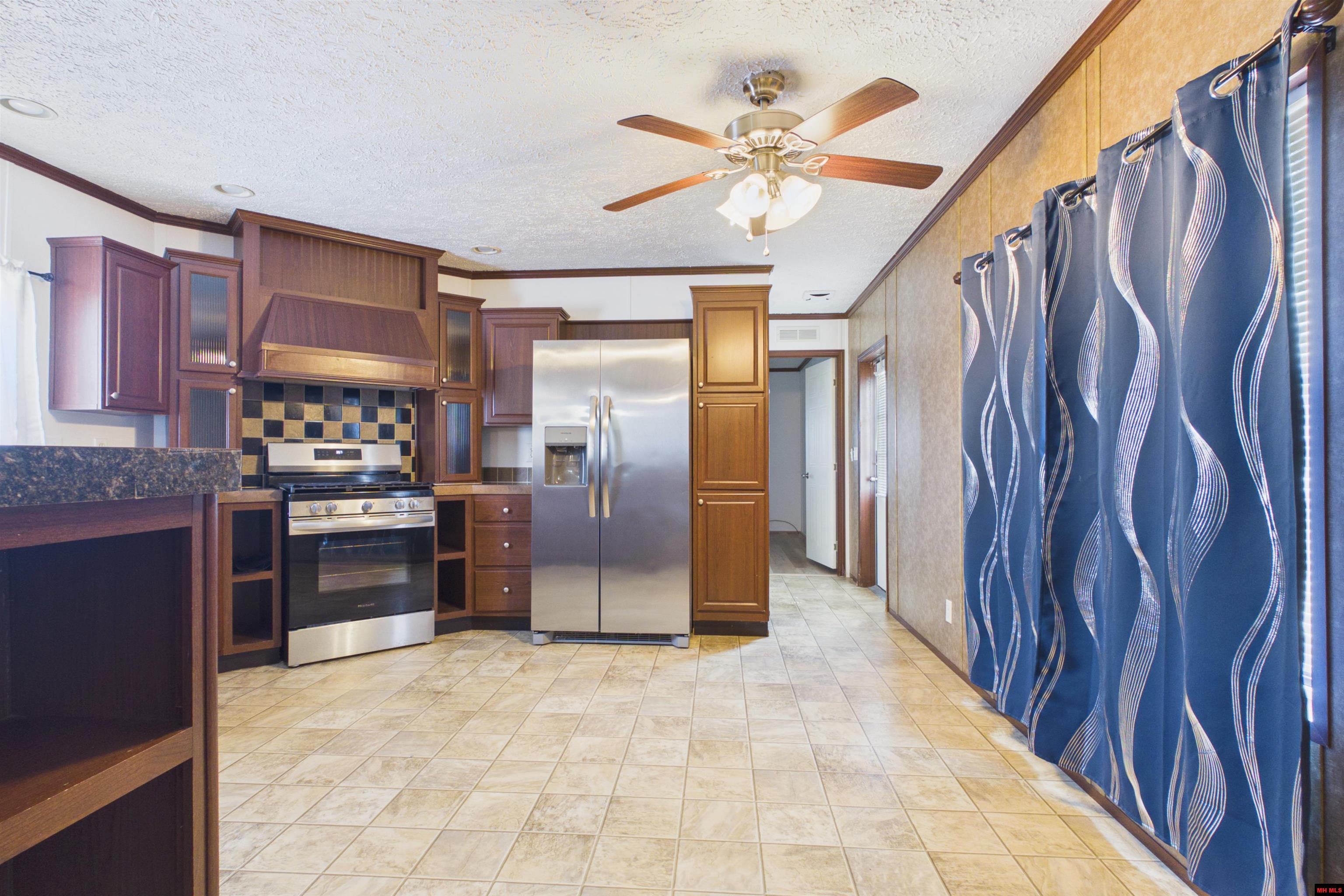 39 ROLLING MEADOWS COURT Mountain Home, AR