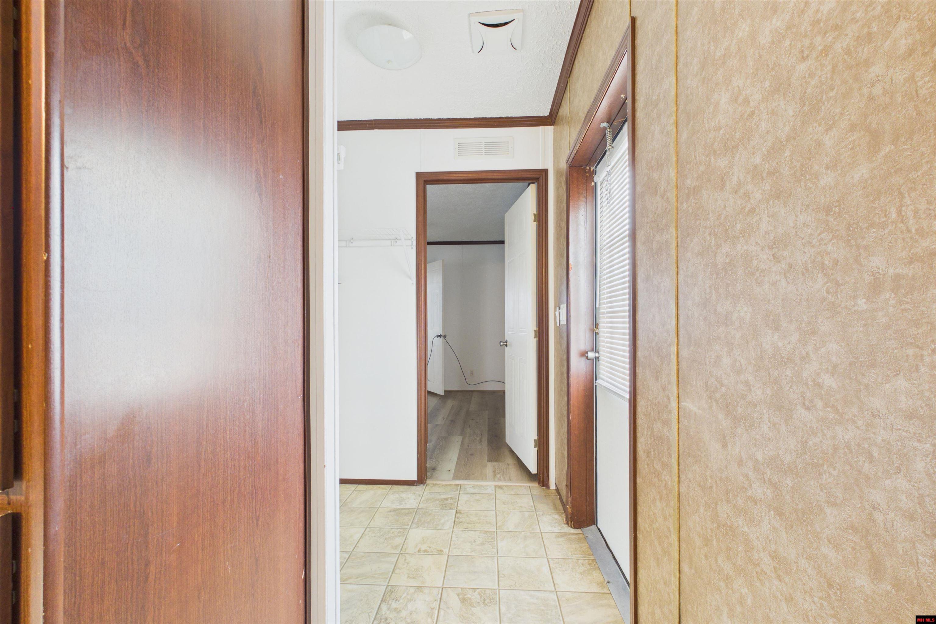 39 ROLLING MEADOWS COURT Mountain Home, AR